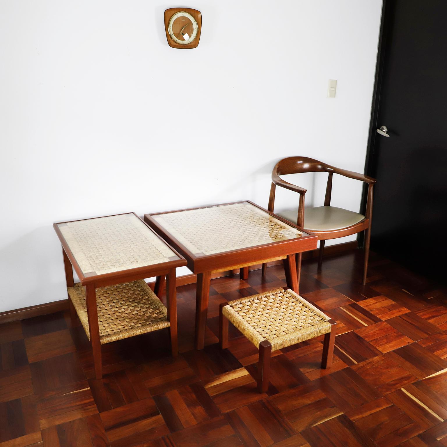 Midcentury Petite Table in the Style of Clara Porset In Good Condition For Sale In Mexico City, CDMX