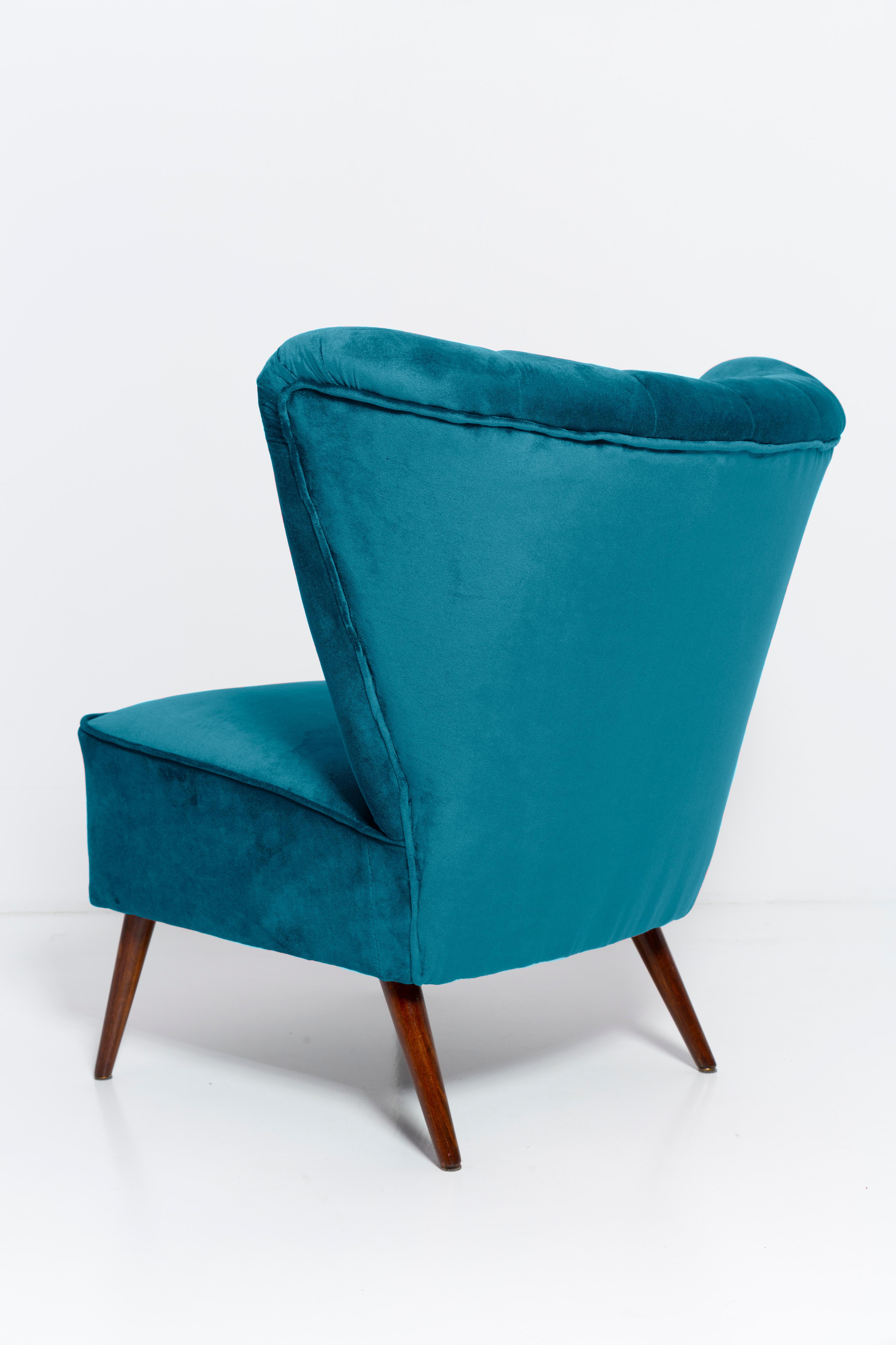 Mid-Century Petrol Blue Velvet Club Armchair, Europe, 1960s For Sale 6