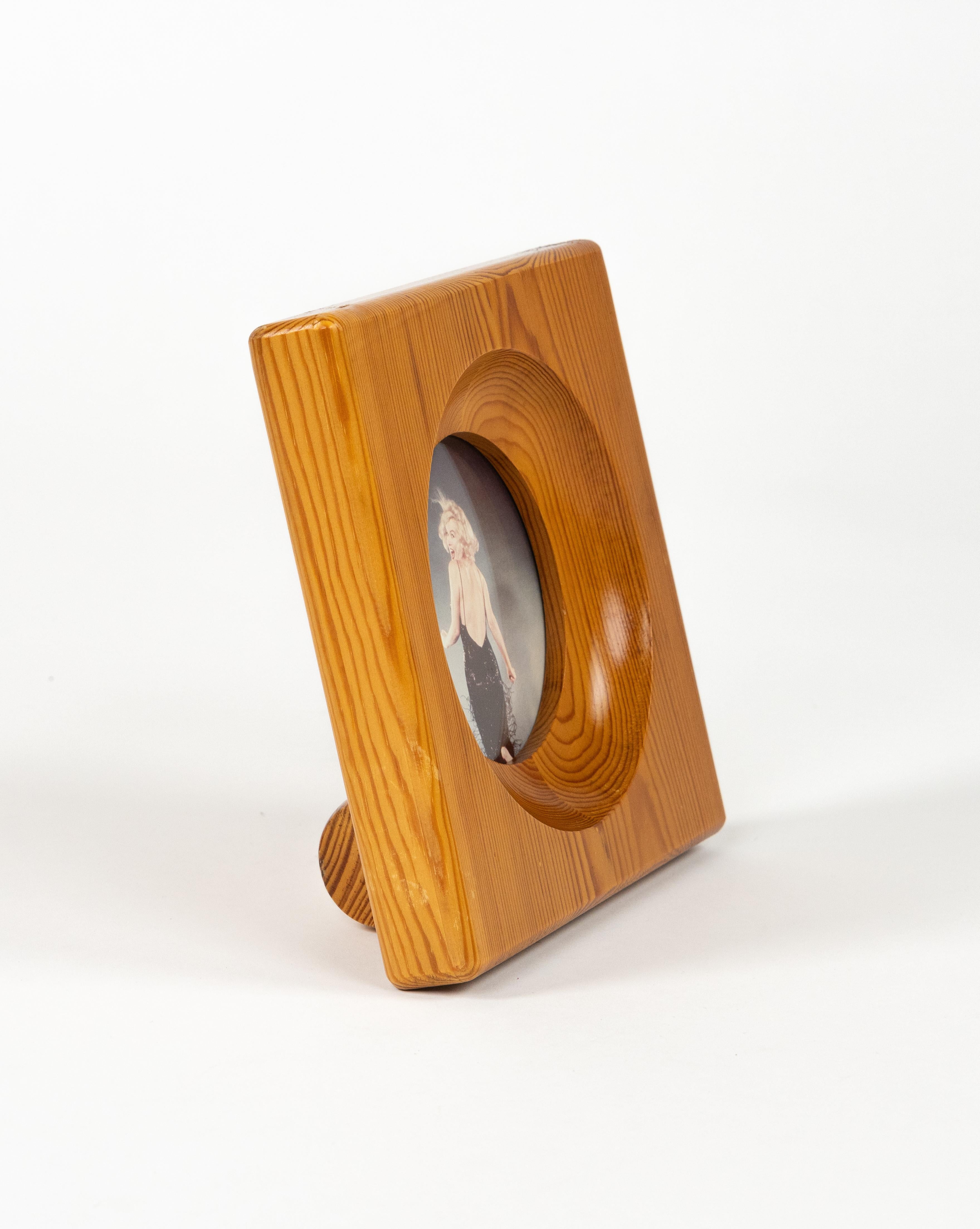 Bilderrahmen aus Holz und Glas aus der Mitte des Jahrhunderts von Alvar Aalto für Artek, Italien 1970er Jahre im Zustand „Gut“ im Angebot in Rome, IT