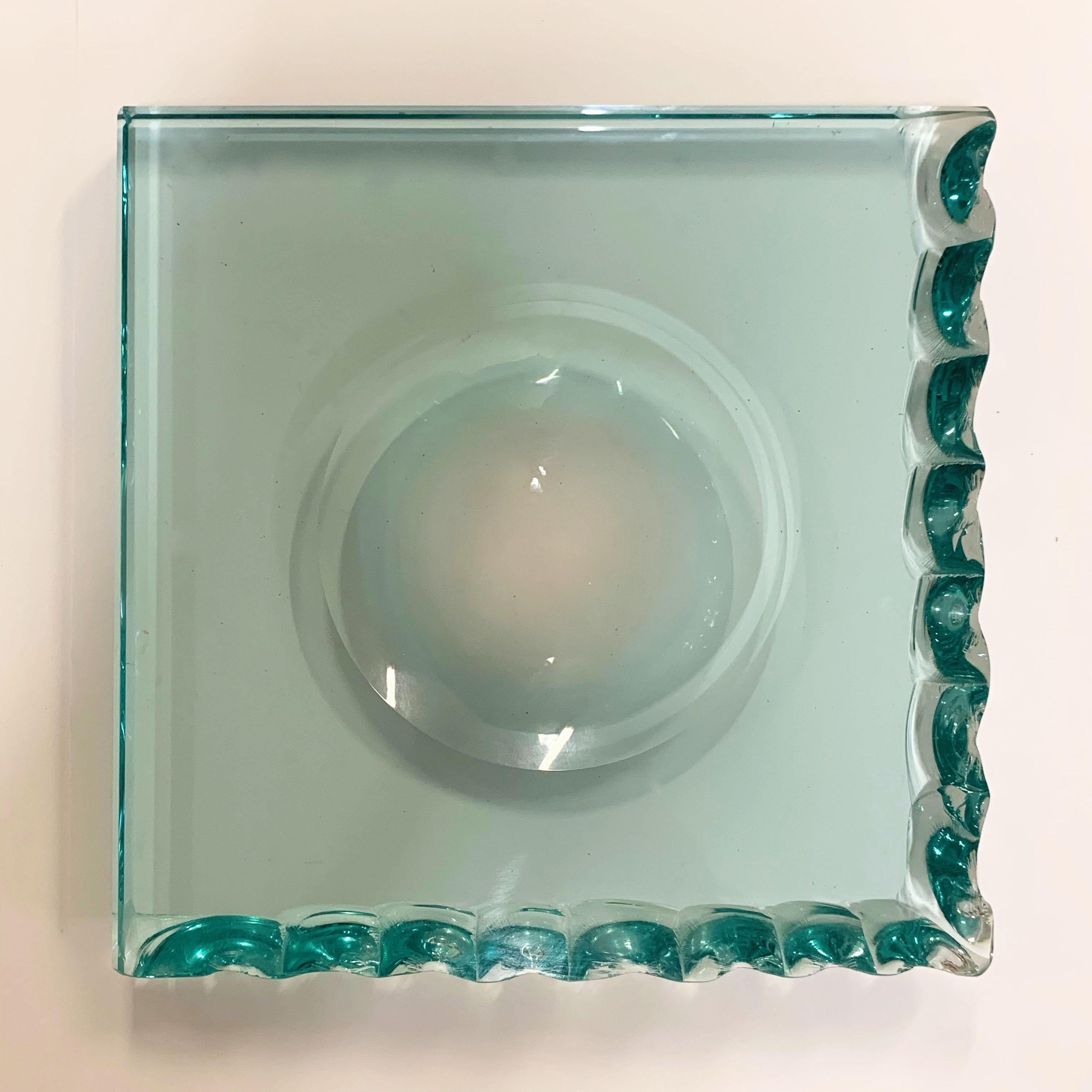 Cendrier italien en verre de cristal sculpté Pietro Chiesa pour Fontana Arte, milieu du siècle dernier Bon état - En vente à Roma, IT