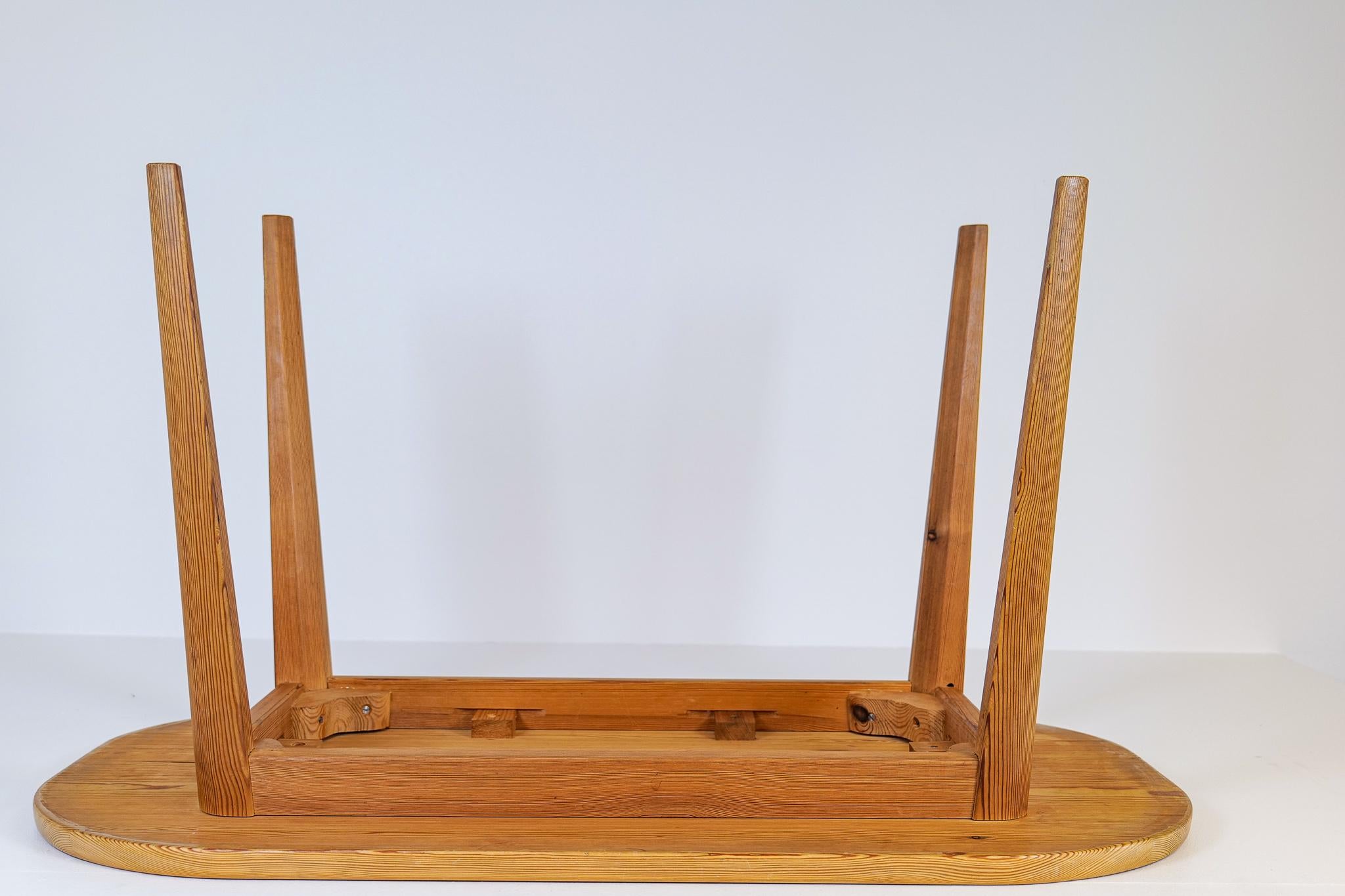 Midcentury Pine Coffee Table by Carl Malmsten, Sweden, 1940s For Sale 9