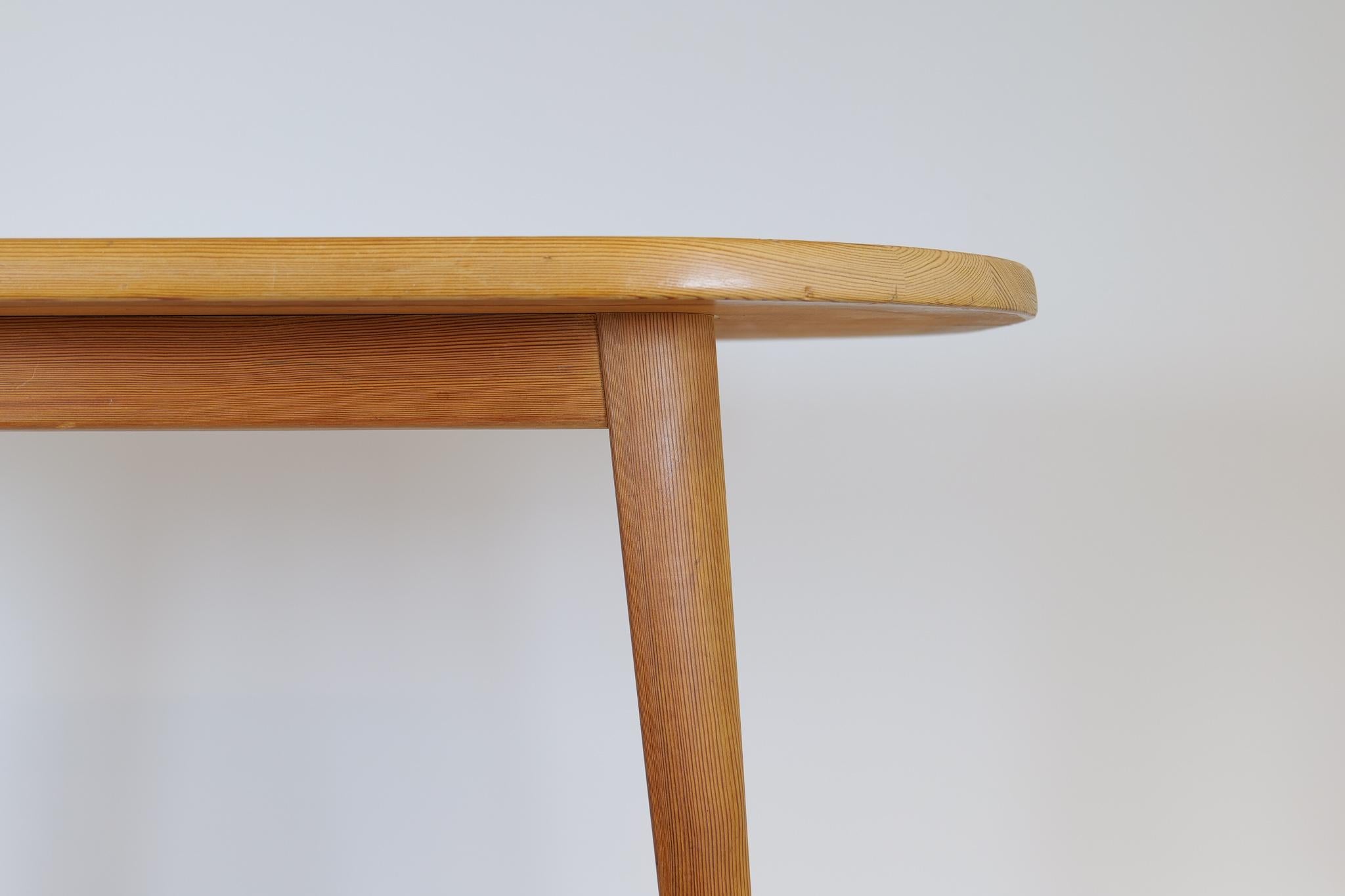 Midcentury Pine Coffee Table by Carl Malmsten, Sweden, 1940s For Sale 1