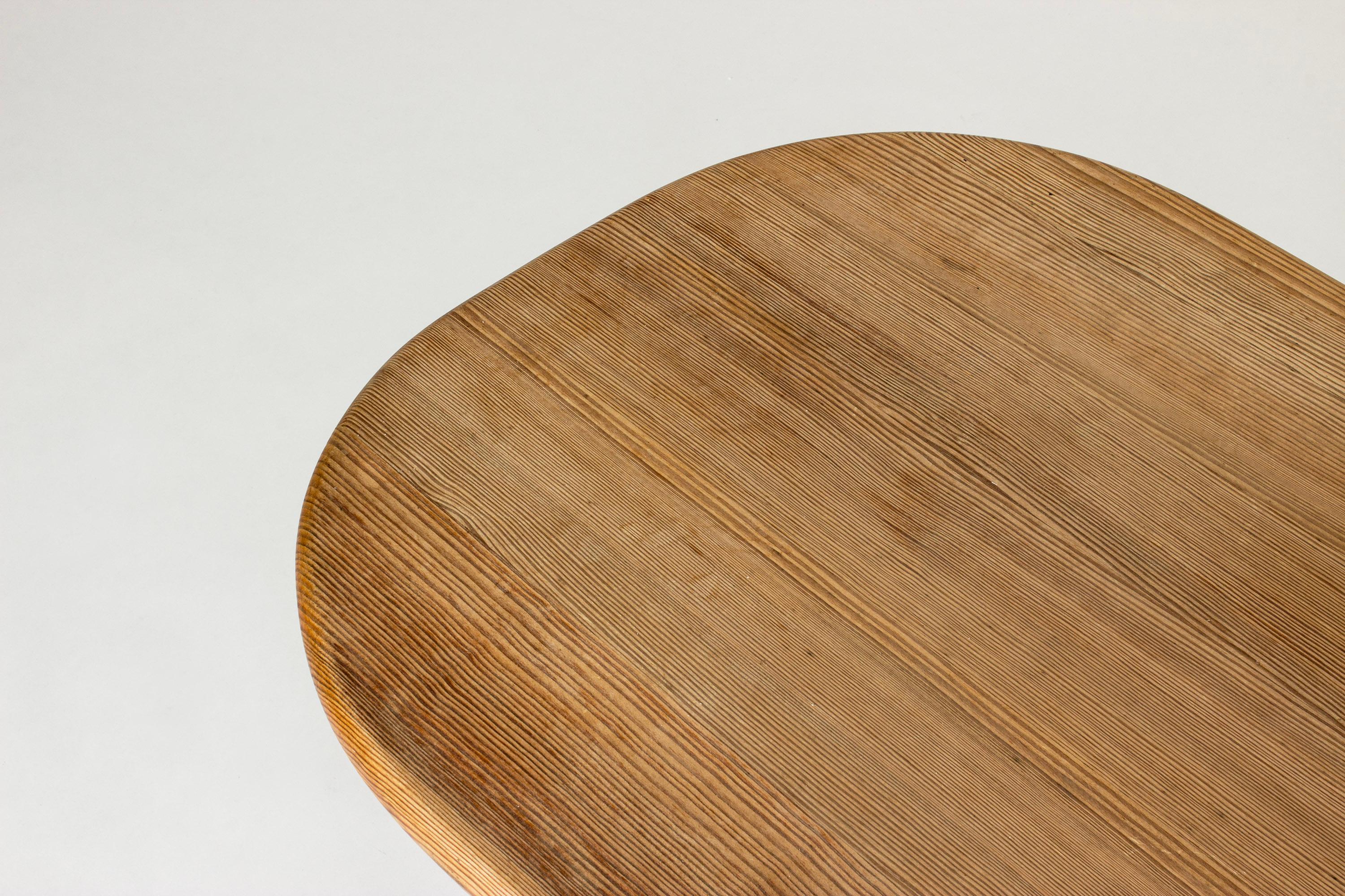 Swedish Midcentury Pine Occasional Table by Carl Malmsten, Sweden, 1940s For Sale