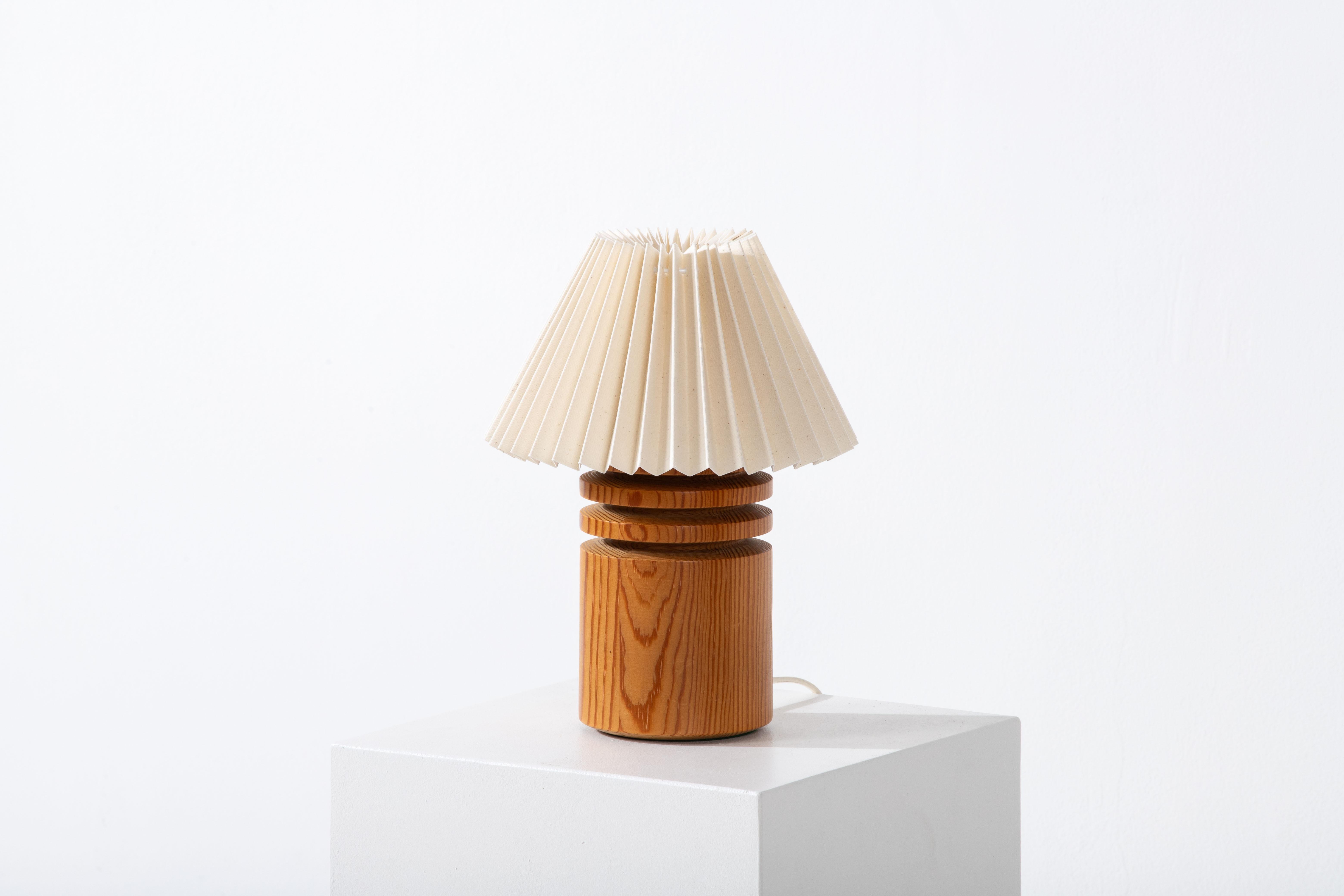 Swedish Midcentury Pine Table Lamp, Sweden, 1960 For Sale