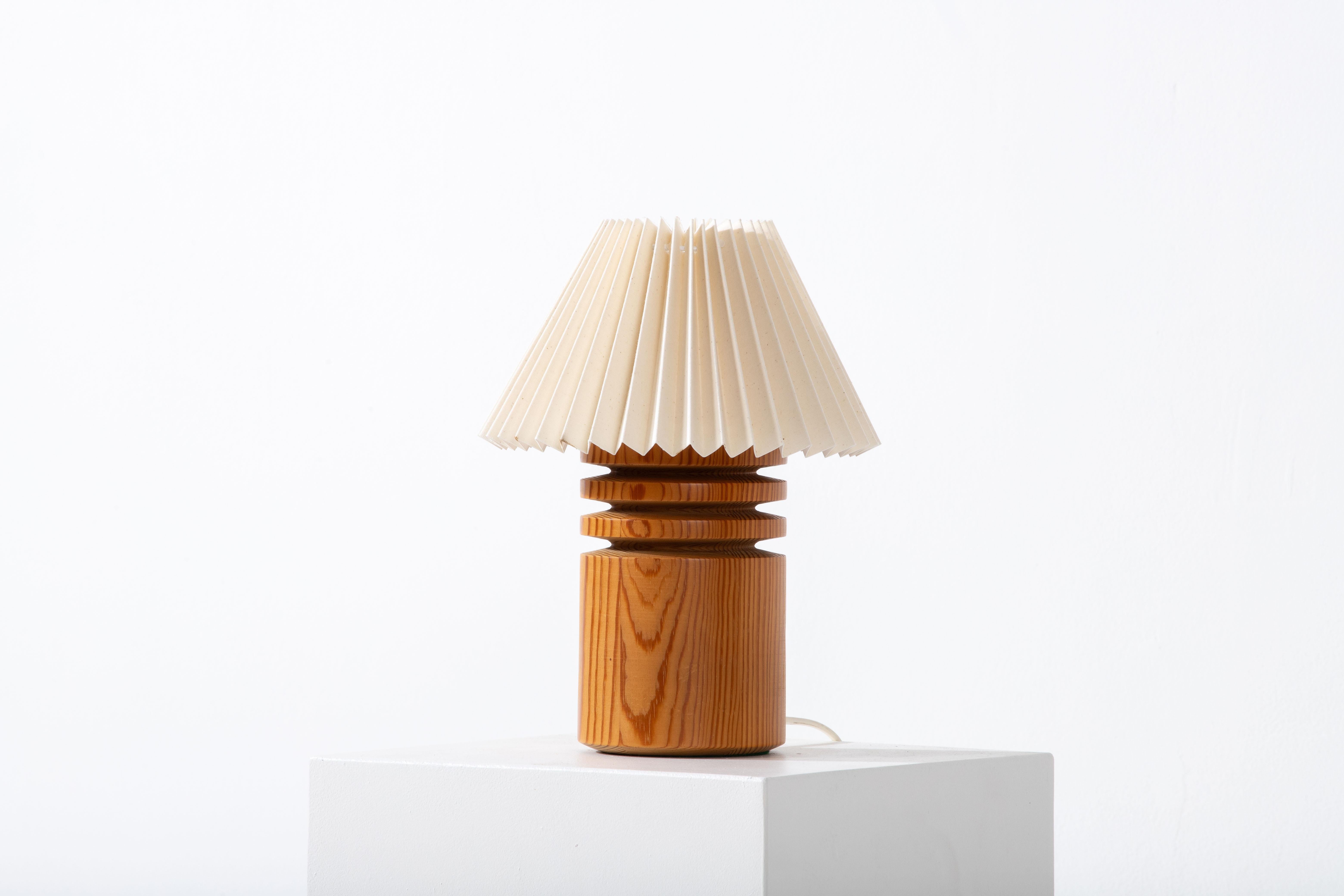 Midcentury Pine Table Lamp, Sweden, 1960 For Sale 1