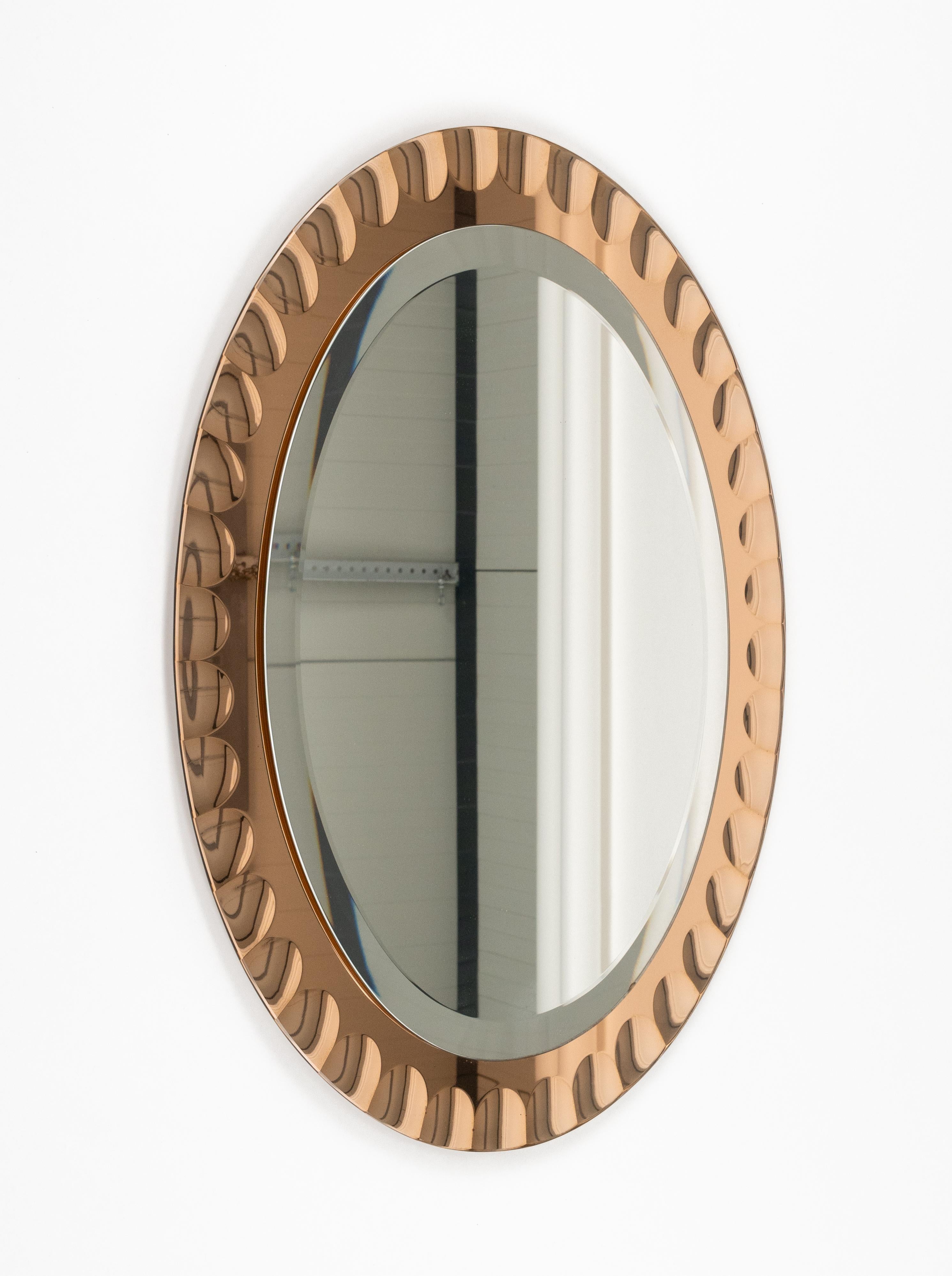 Midcentury Pink Oval Wall Mirror by Antonio Lupi for Cristal Luxor, Italy 1960s In Good Condition For Sale In Rome, IT