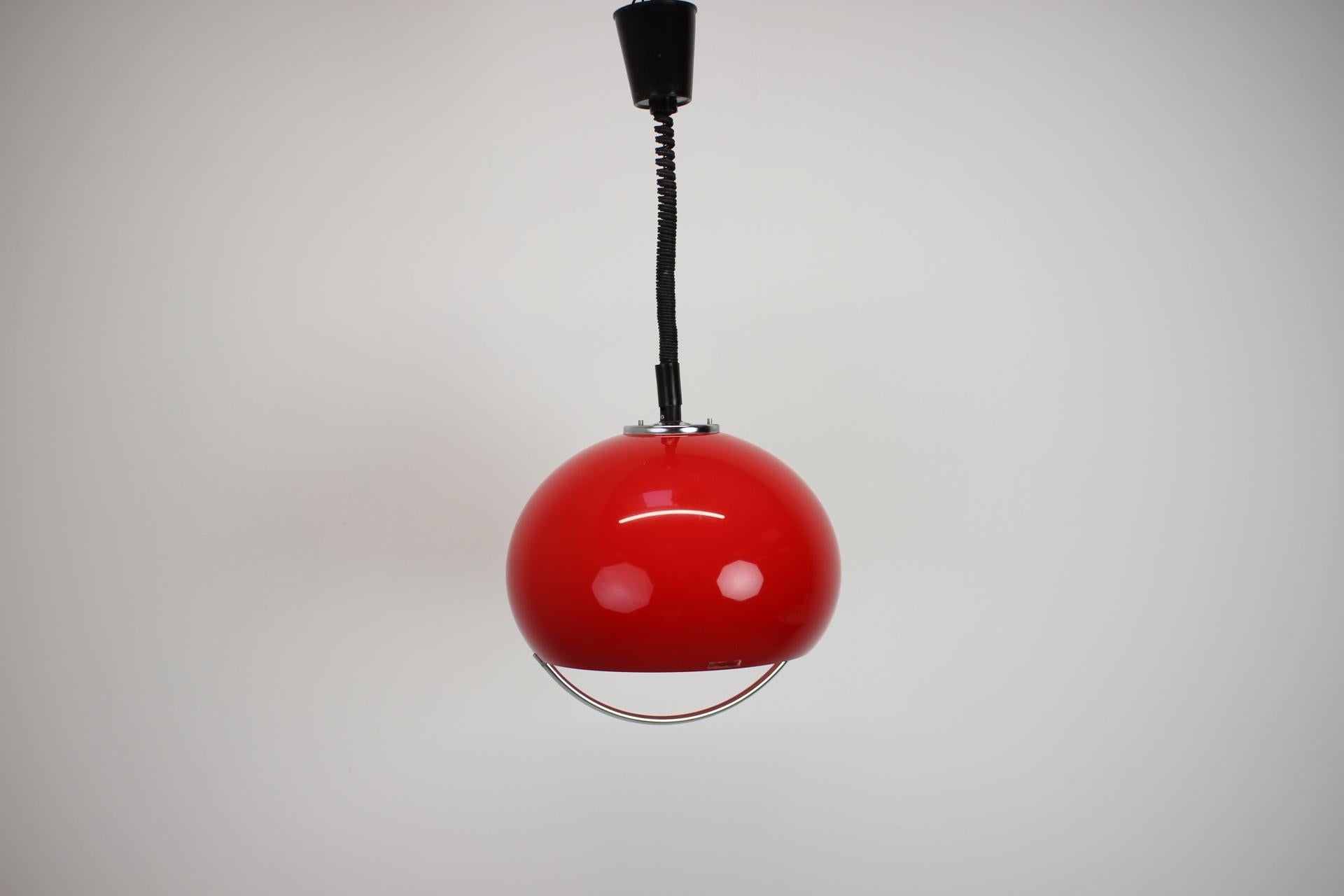 Mid-Century Modern Pendentif design du milieu du siècle par Meblo, Harvey Guzzini, Italie, années 1970 en vente