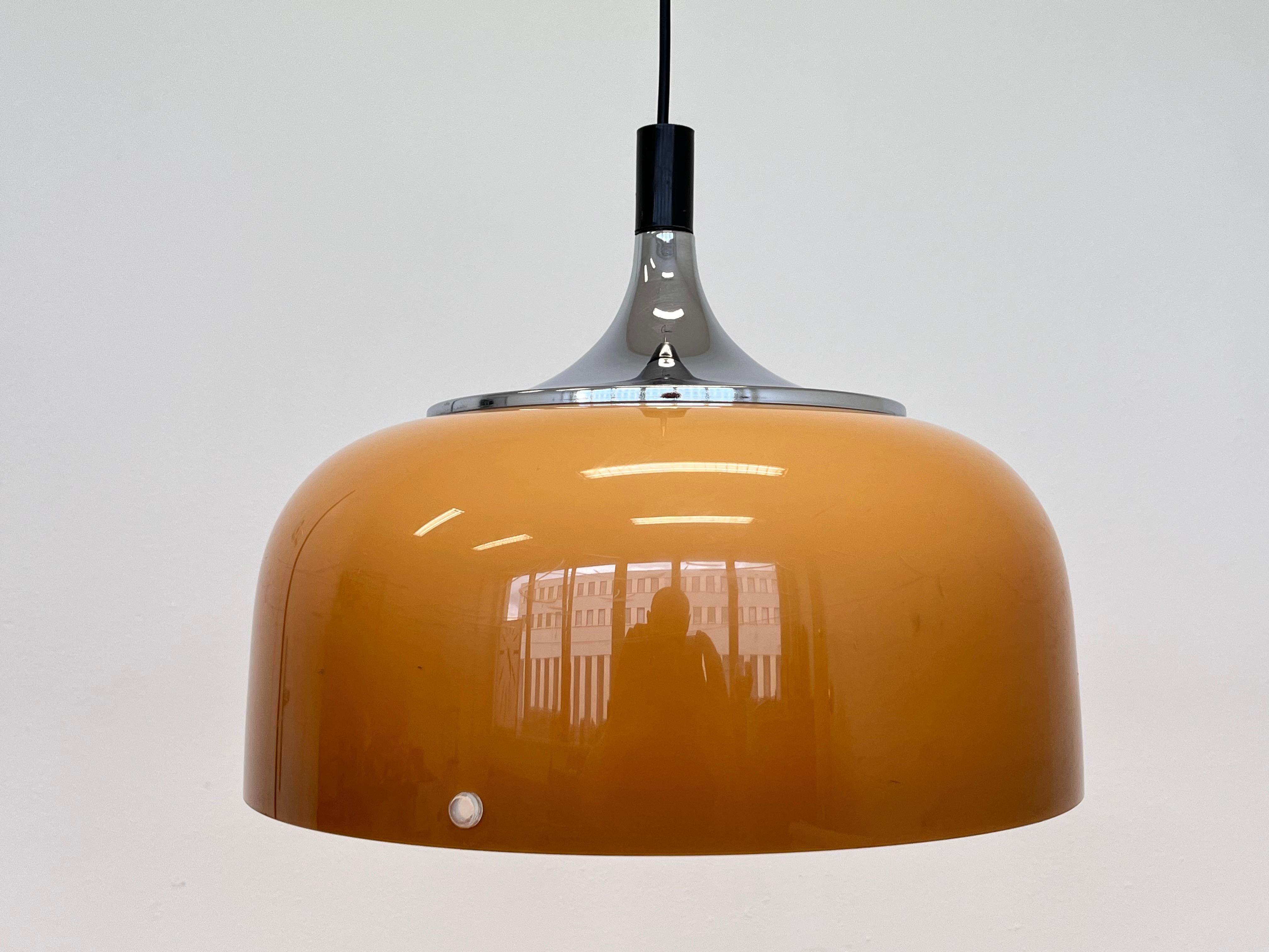 Midcentury plastic Design Pendant Meblo, Harvey Guzzini, Italy, 1970s In Good Condition For Sale In Praha, CZ