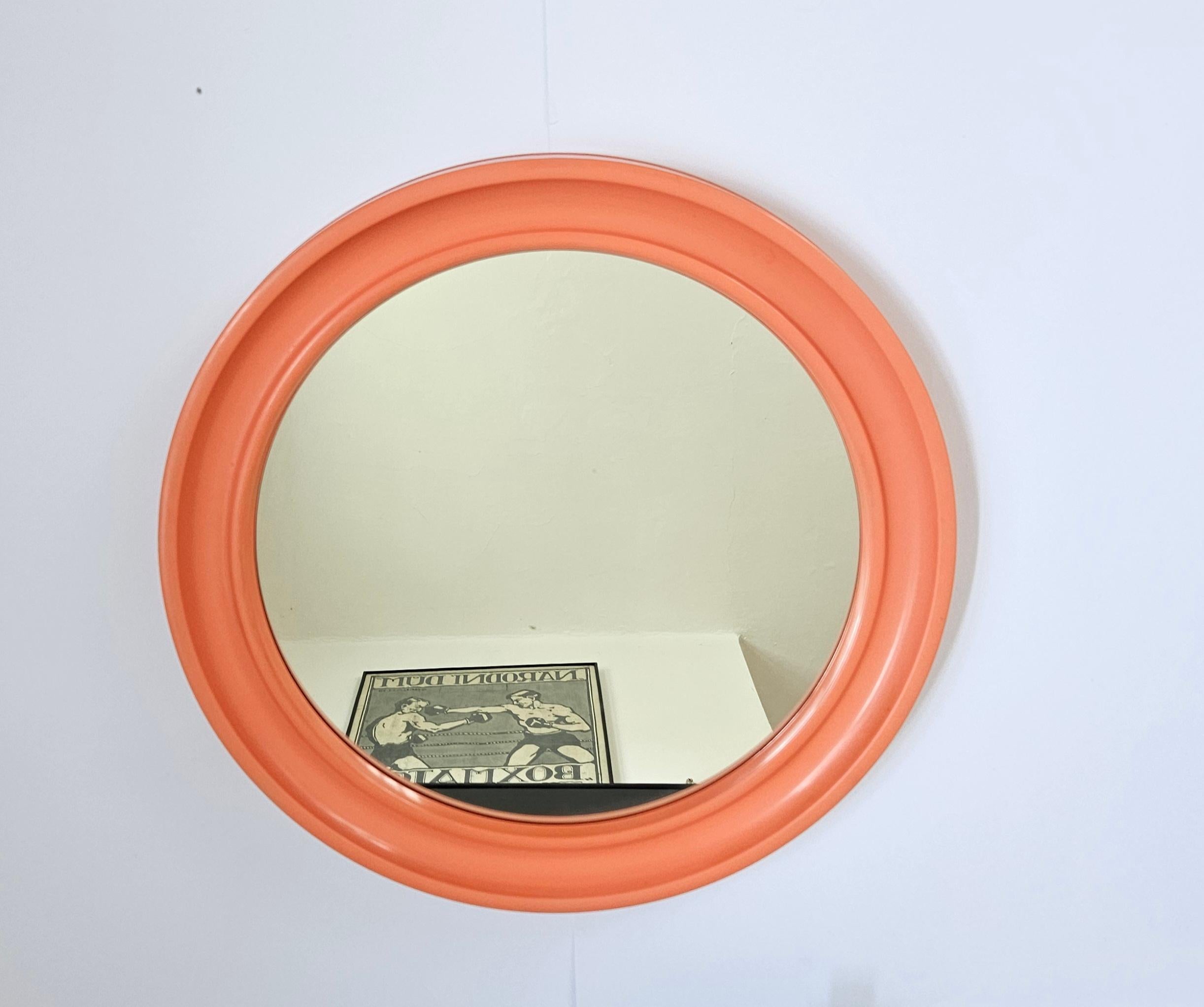 Midcentury Plastic Wall Mirror, Carrara & Matta, America Brevettato, Italy, 1970 In Good Condition For Sale In Praha, CZ