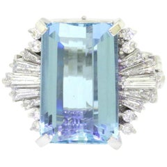 Retro Midcentury Platinum 1950s 15 Carat Aquamarine VS Diamond Cocktail Ring