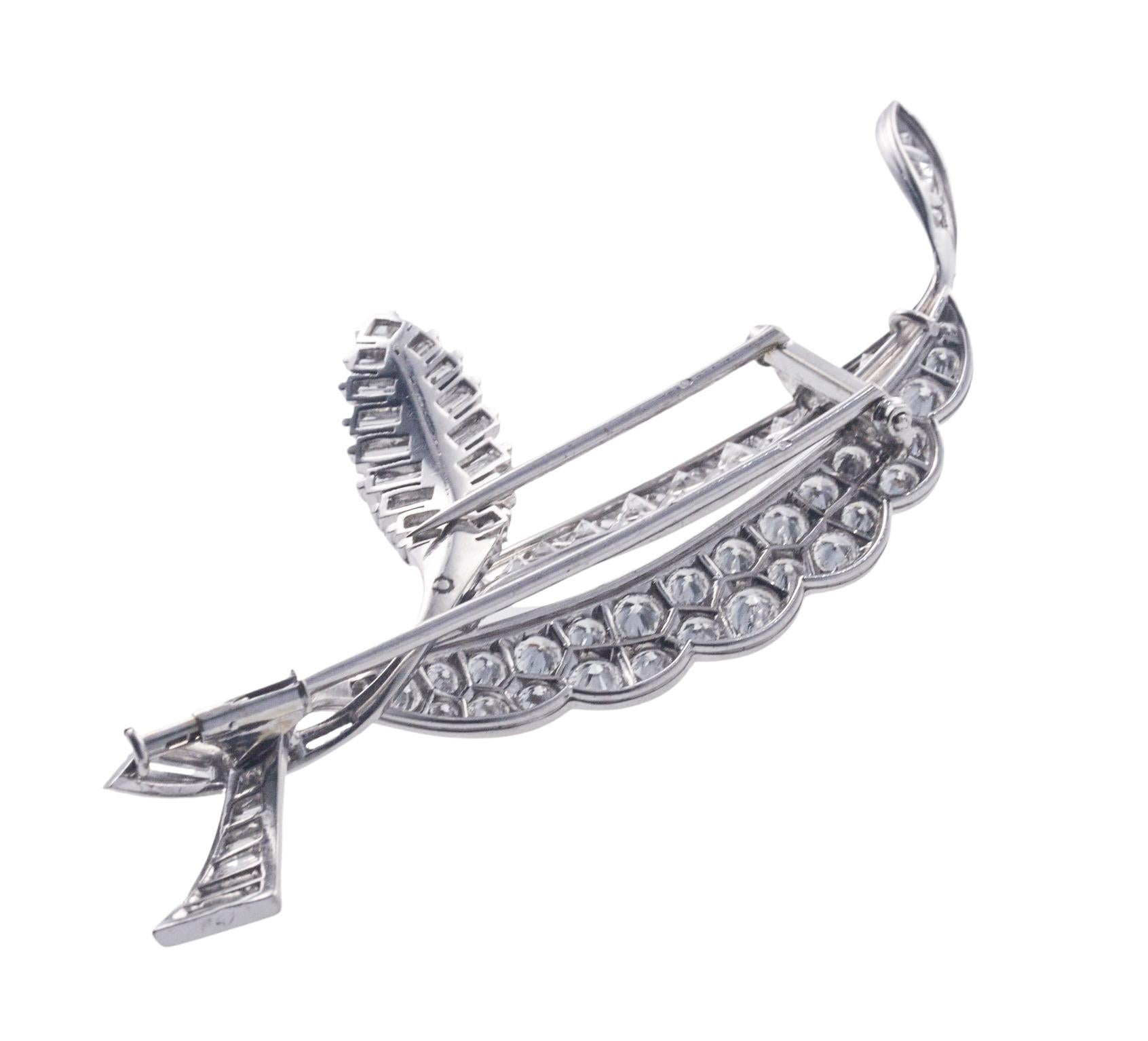 Midcentury Platinum Diamond Leaf Motif Brooch In Excellent Condition For Sale In New York, NY