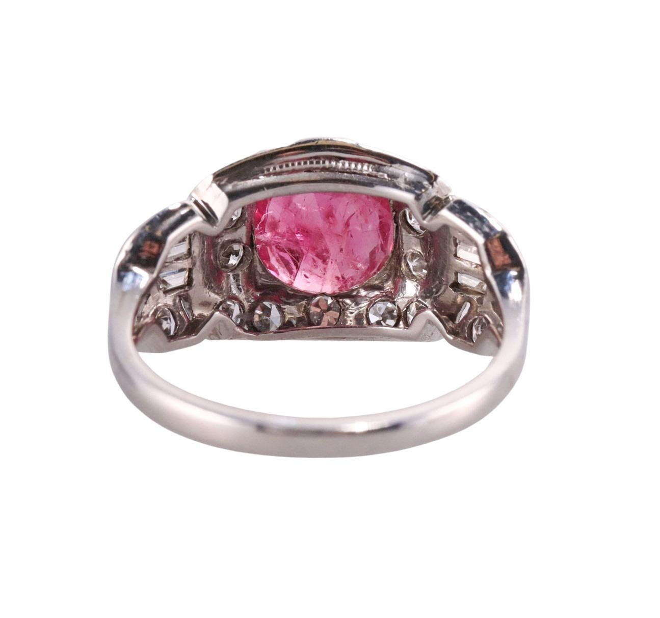 Platin-Rubin-Diamant-Ring aus der Jahrhundertmitte im Zustand „Hervorragend“ im Angebot in New York, NY