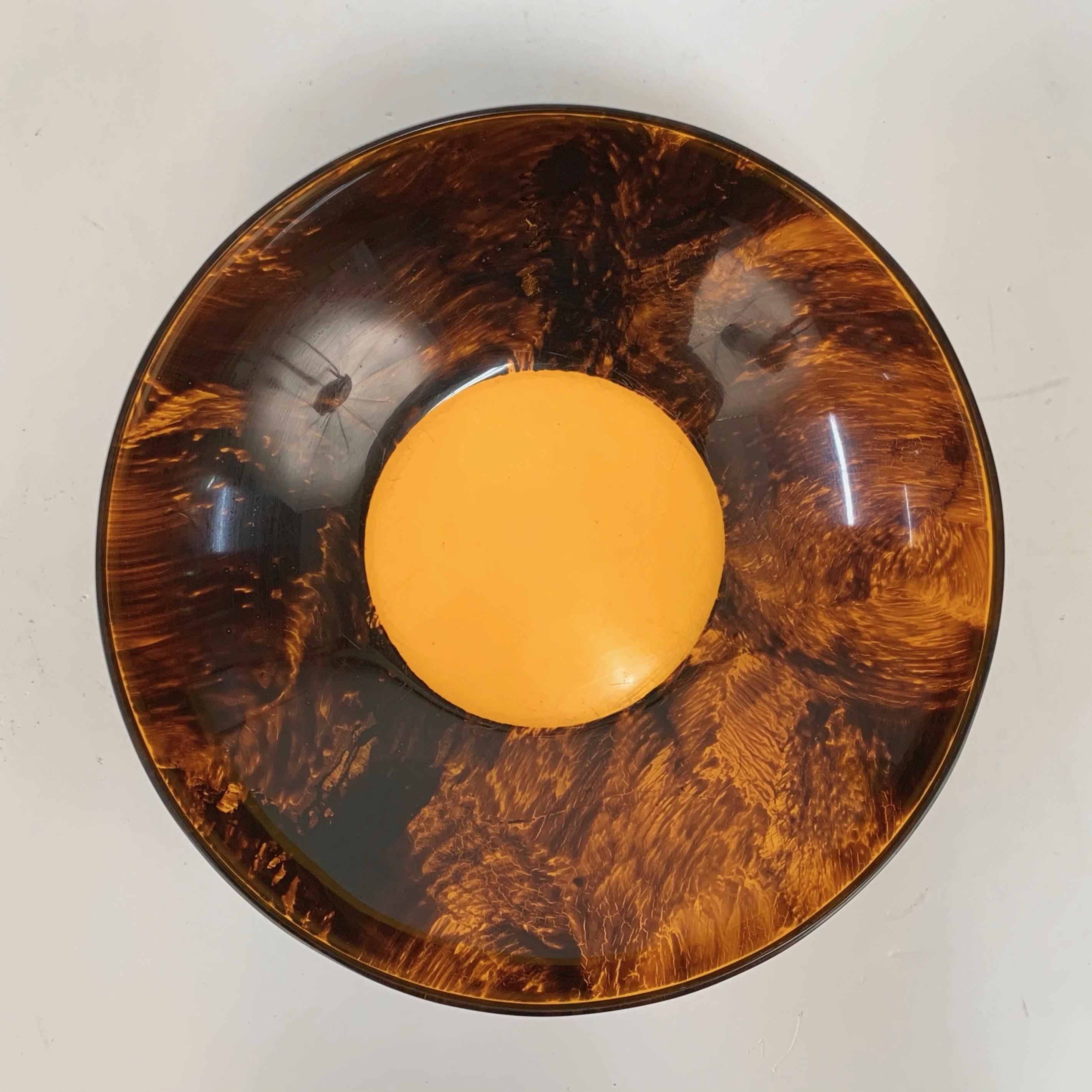 20th Century Midcentury Plexiglass with Tortoiseshell Effect Italian Round Centerpiece 1970s For Sale