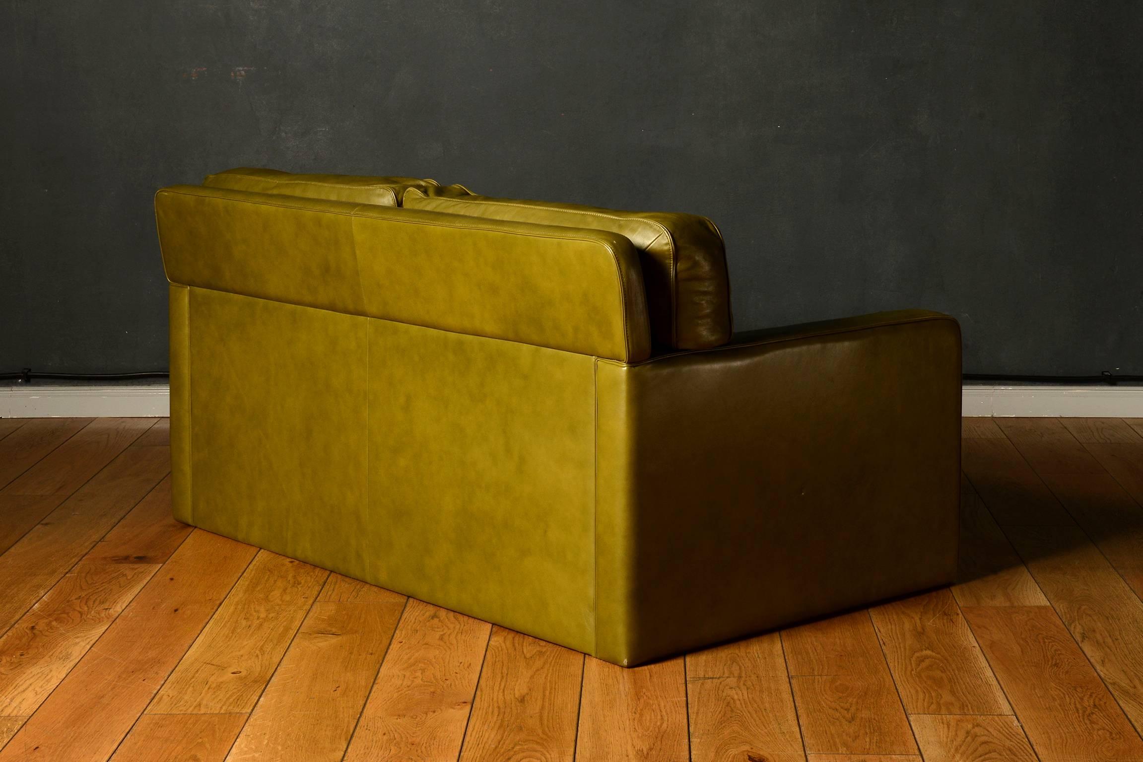 Midcentury Poltrona Frau Two-Seat in Green Leather 1