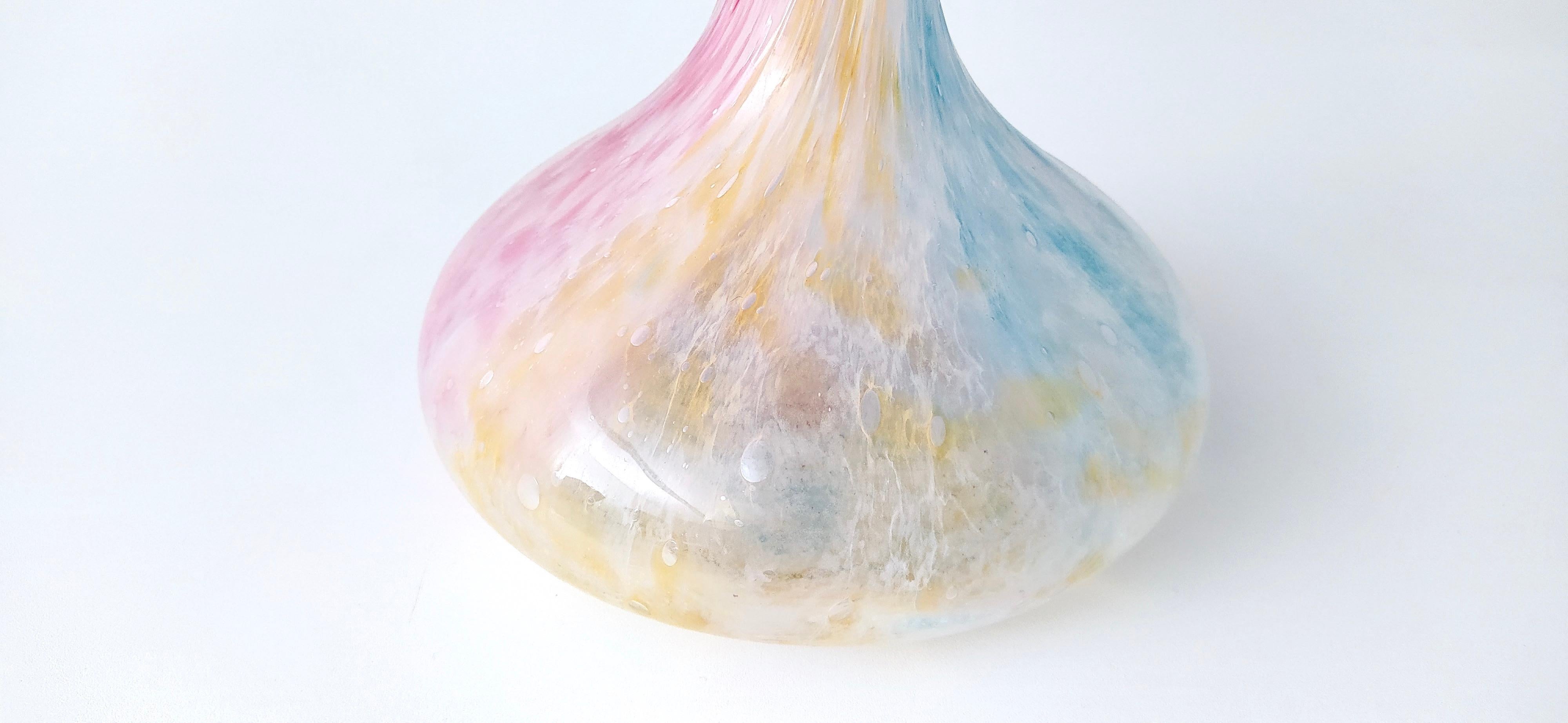 Vintage Pastel Colors Polychrome Murano Glass Flower Vase, Italy For Sale 4