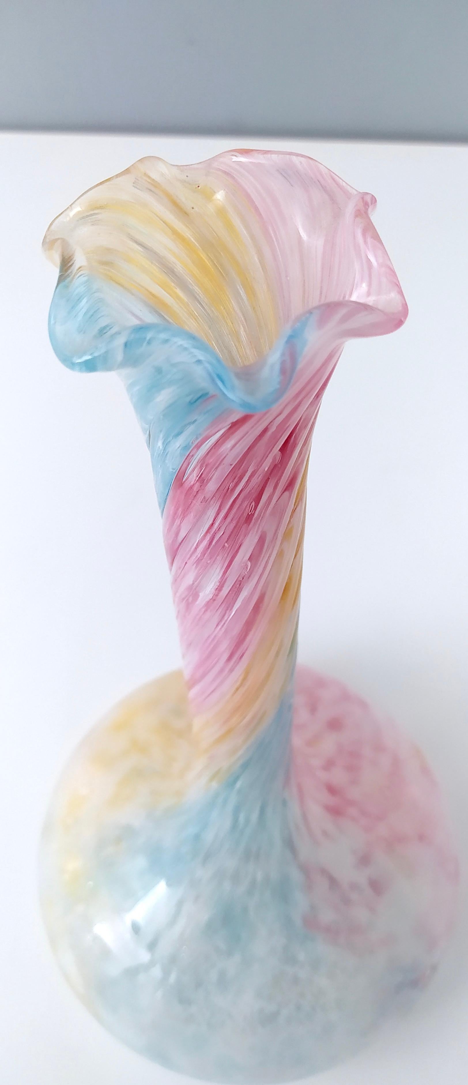 Mid-Century Modern Vintage Pastel Colors Polychrome Murano Glass Flower Vase, Italy For Sale