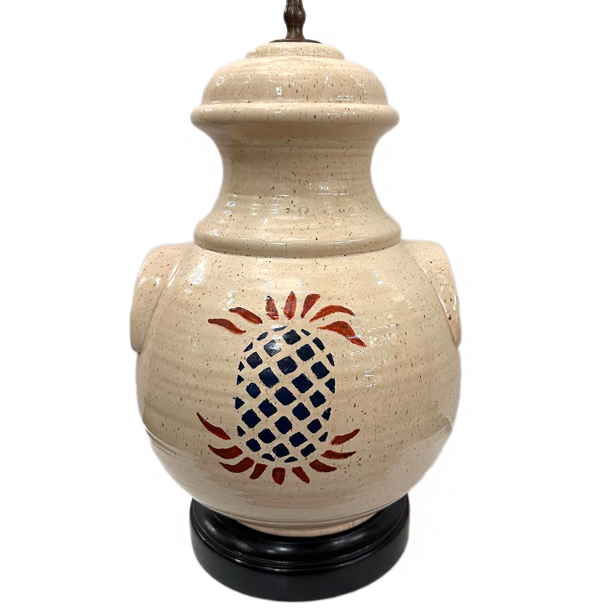 Lámpara de porcelana de mediados de siglo Francés en venta