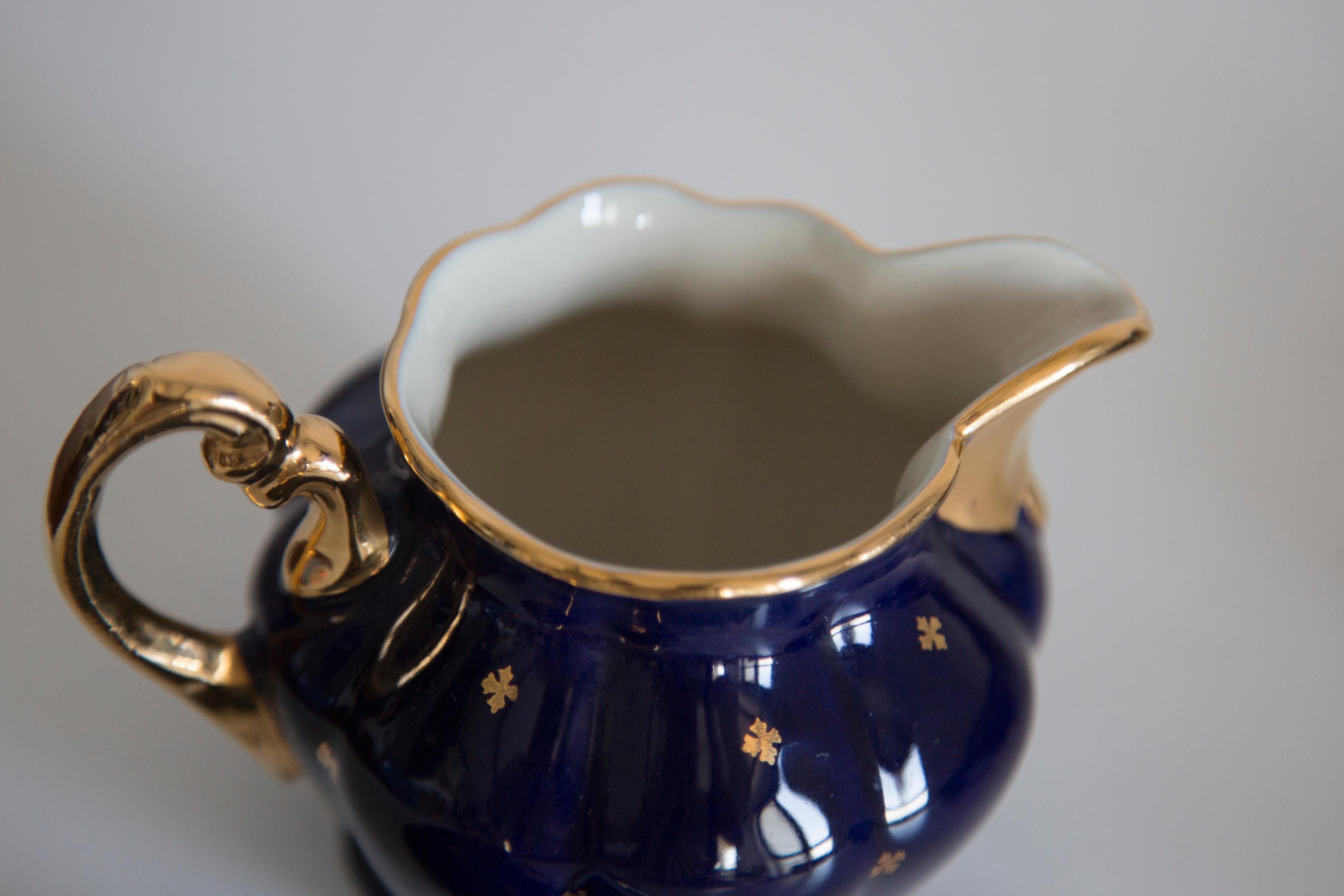 Polish Midcentury Porcelain Navy Blue Tea Coffee Service Jug and Cups, Poland, 1960 For Sale