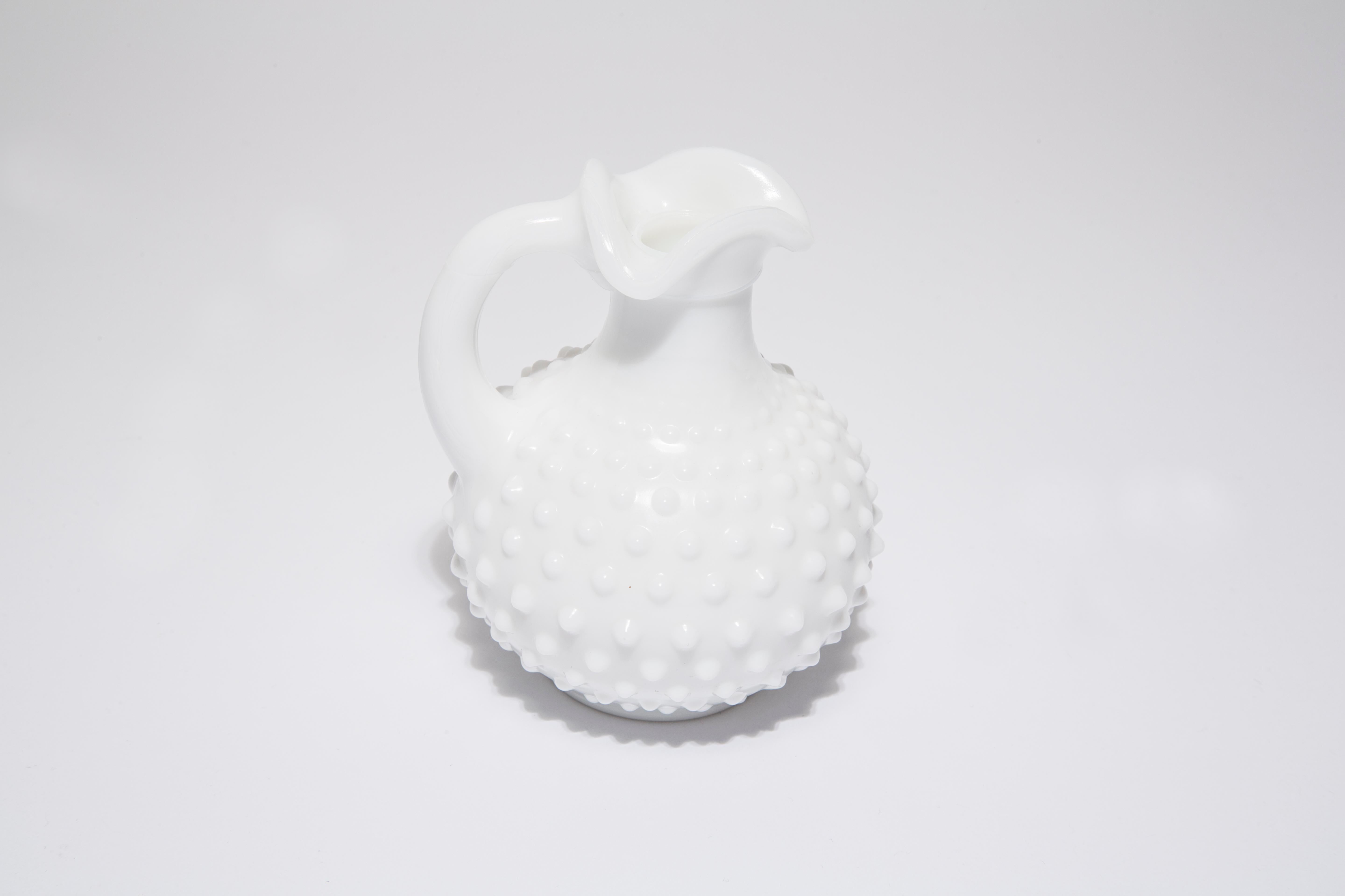 Ceramic Midcentury Porcelain White Mini Vase with a Frill, Europe, 1990s For Sale