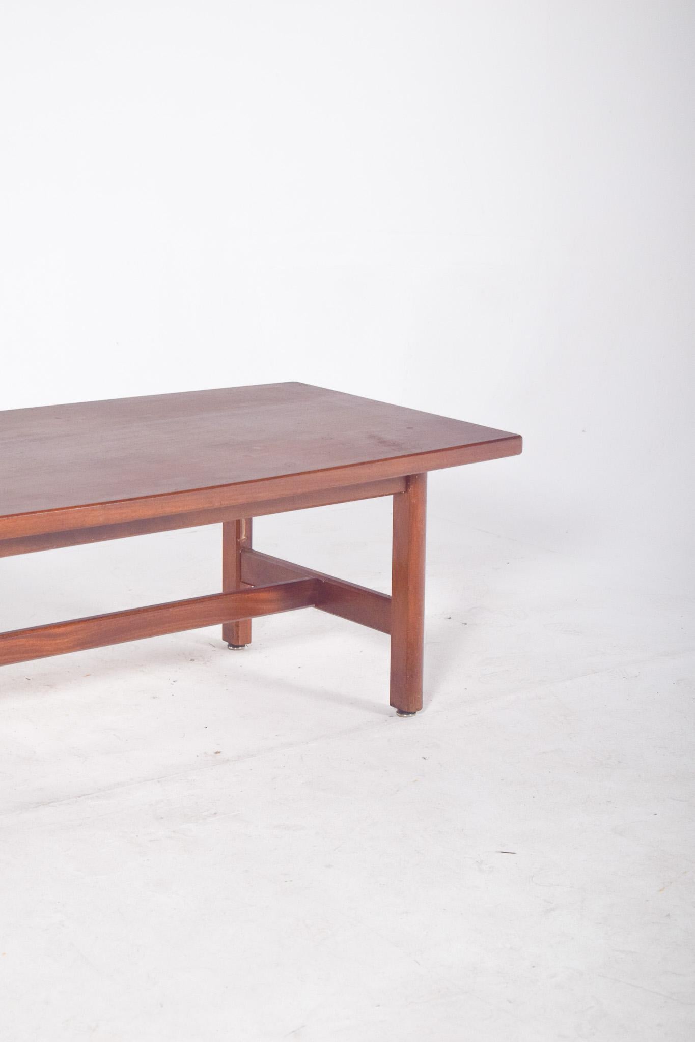 Midcentury Portuguese Olaio Coffee Table In Good Condition For Sale In Lisboa, Lisboa