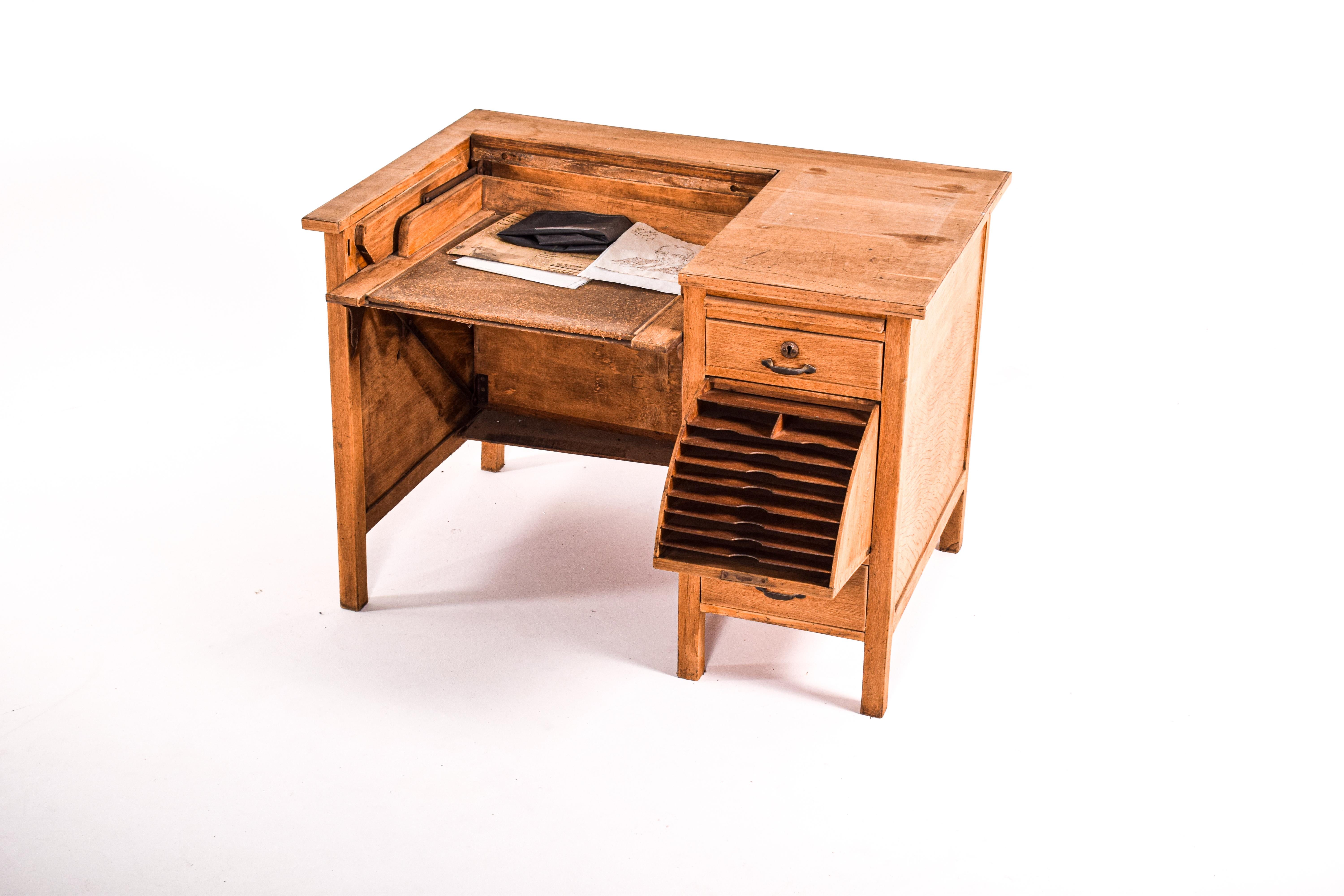 Mid-Century Modern Midcentury Portuguese Olaio Oak Desk, 1950s For Sale