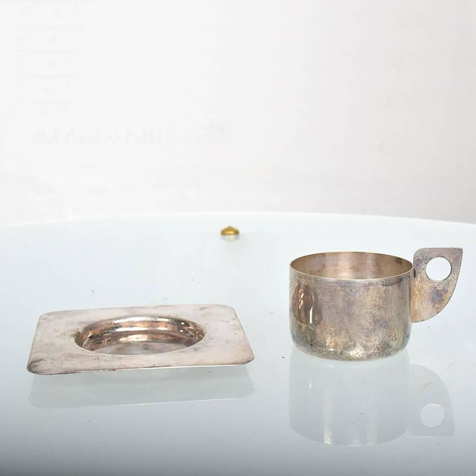 Midcentury Prata 90 Silverplated Mini Espresso Cups by Wolf, Brazil, 1960s In Fair Condition In Chula Vista, CA