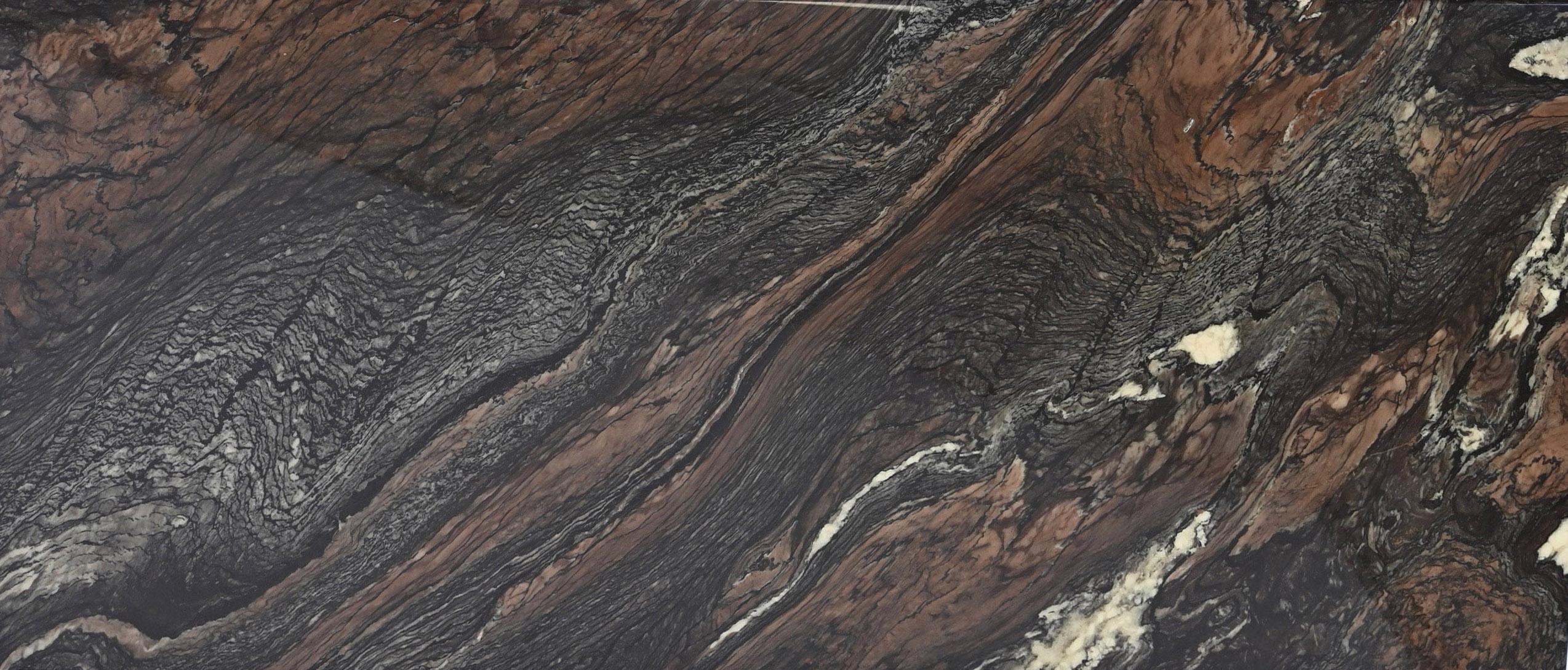 Table basse rectangulaire italienne du milieu du siècle en marbre quartzite et laiton, 1970 en vente 9