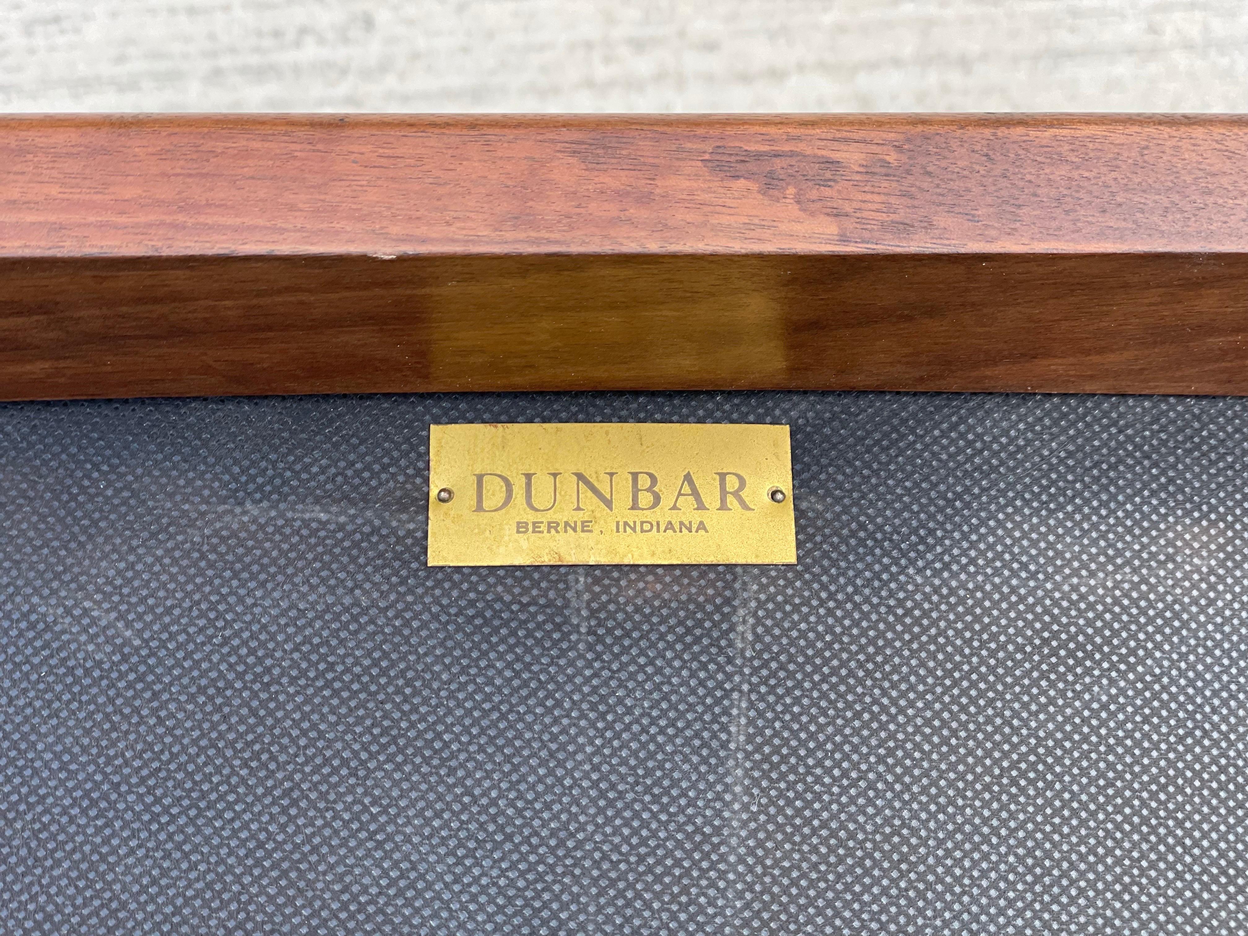 Stuhl „Quinn“ aus der Mitte des Jahrhunderts von Edward Wormley für Dunbar, Modell 1170, Nussbaum + Wolle im Zustand „Gut“ im Angebot in Decatur, GA