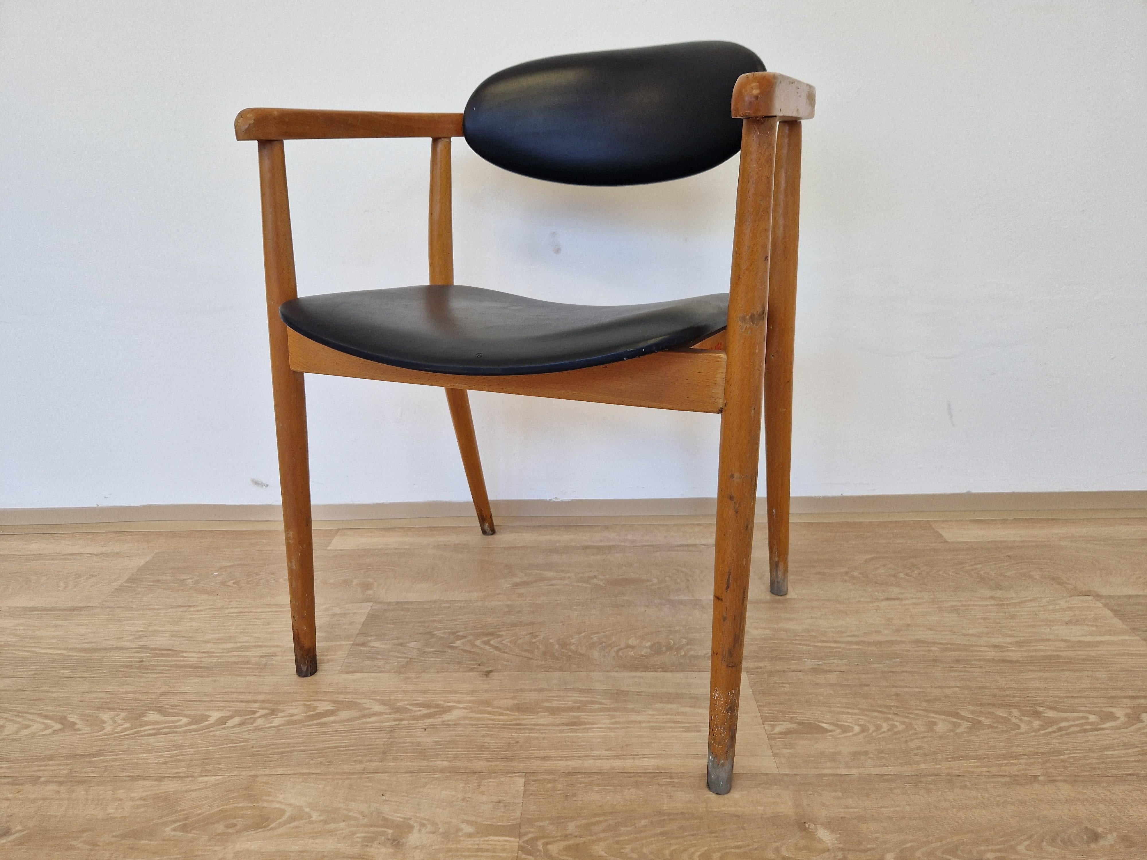 Midcentury Rare Chair TON designed by Antonin Suman, Scandinavian Style, 1960s For Sale 5