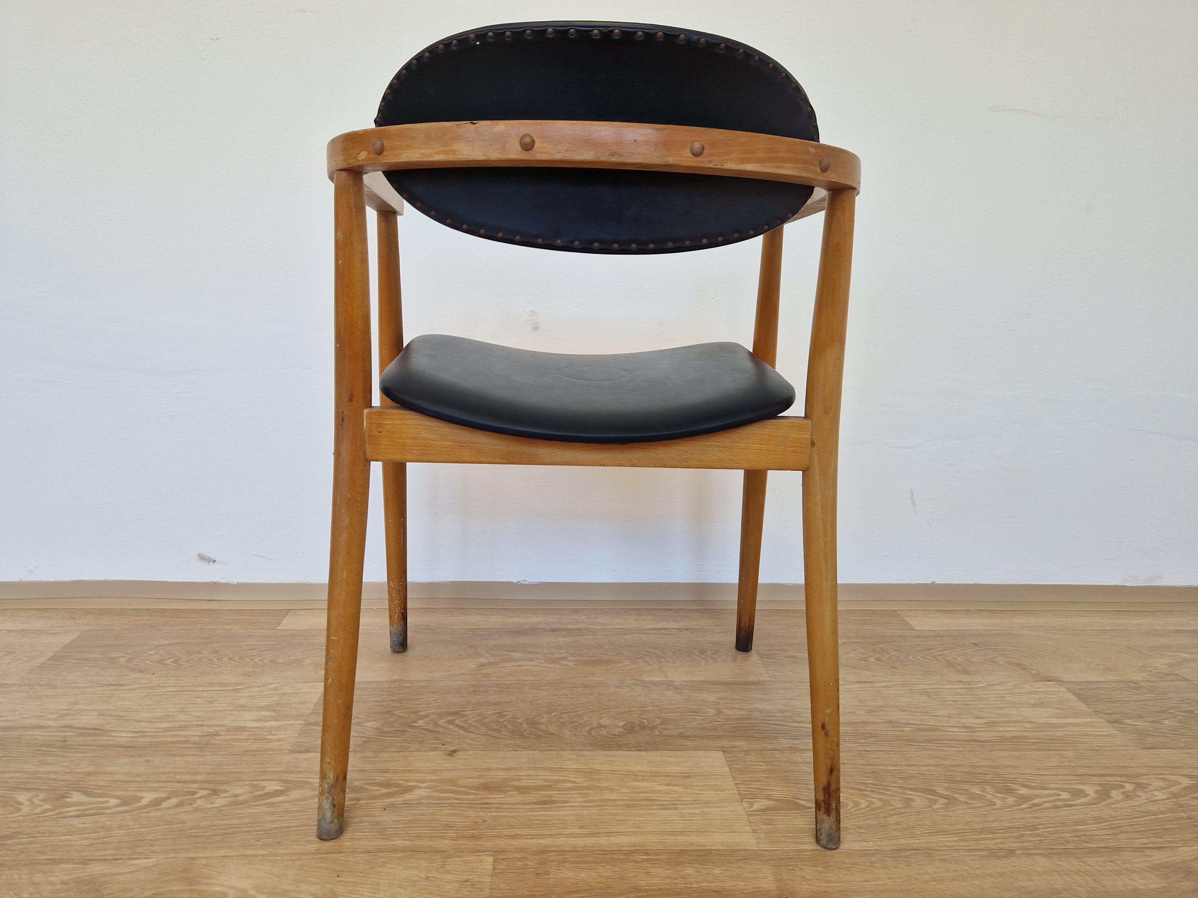 Midcentury Rare Chair TON designed by Antonin Suman, Scandinavian Style, 1960s For Sale 6