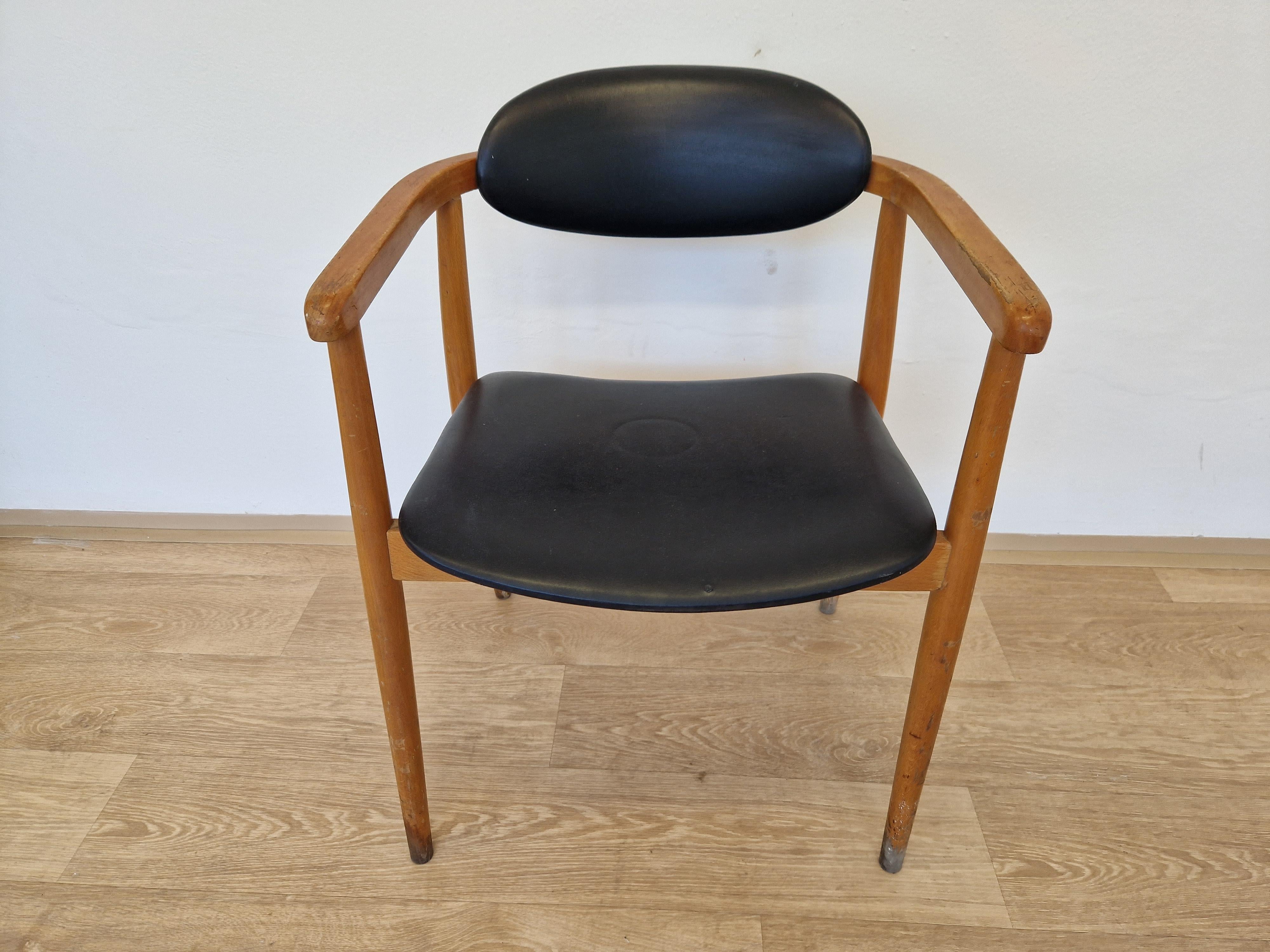 Midcentury Rare Chair TON designed by Antonin Suman, Scandinavian Style, 1960s For Sale 2