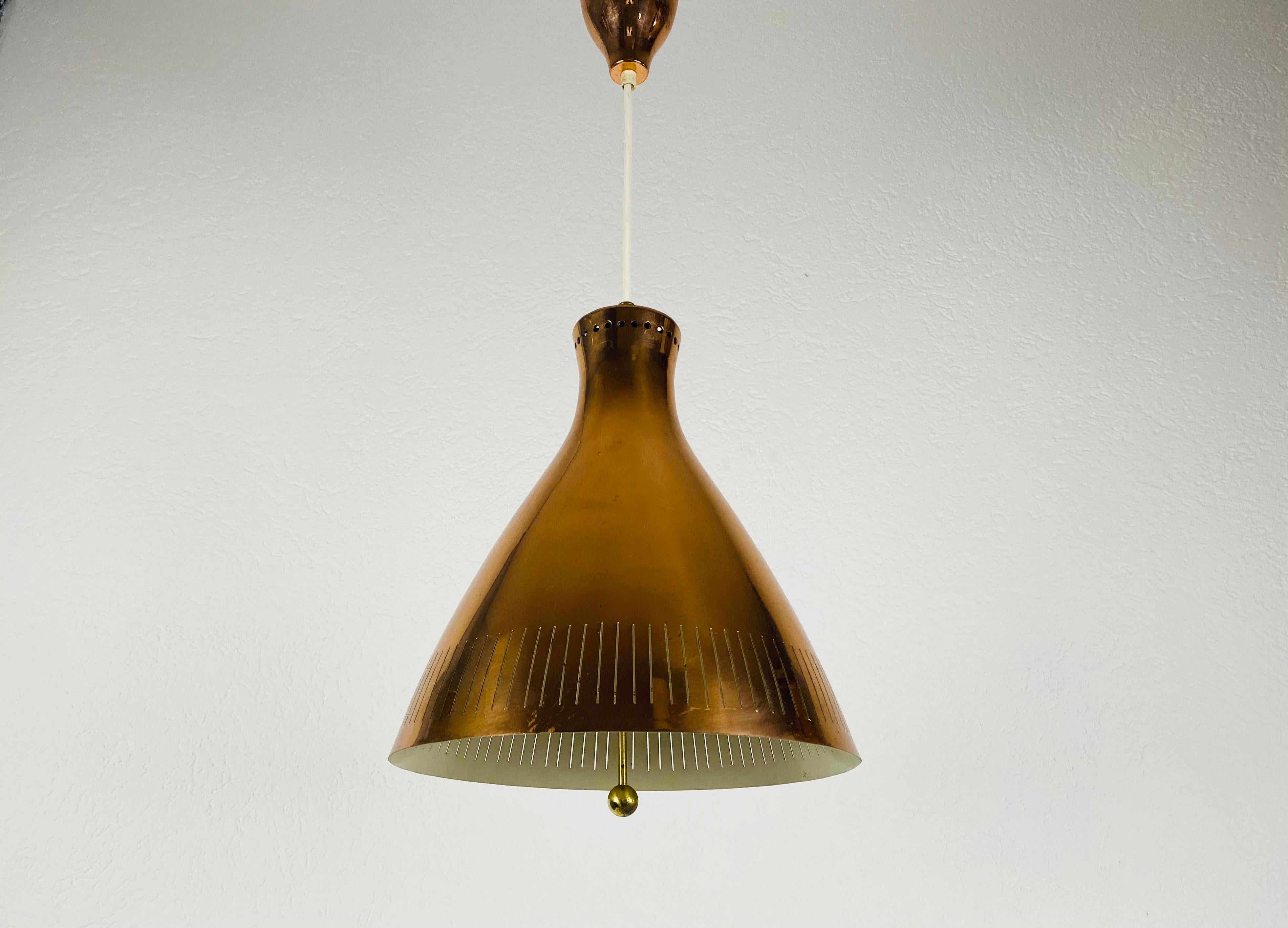 Midcentury Rare Copper Pendant Lamp by Vereinigte Werkstätte, 1960s In Good Condition In Hagenbach, DE