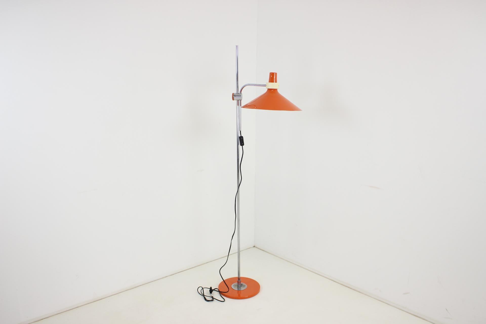 Midcentury Rare Floor Lamp by Pokrok Žilina, 1960s In Good Condition For Sale In Praha, CZ