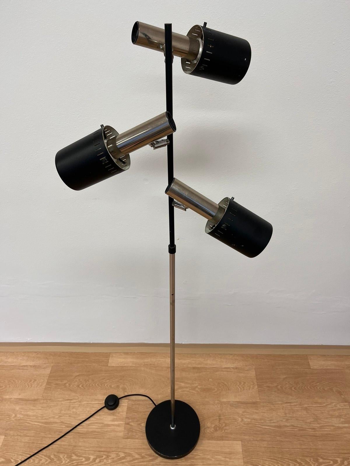 Mitte des Jahrhunderts  Seltene Stehlampe im Stil von Jo Hammerborg, Dänemark, 1970er Jahre (Moderne der Mitte des Jahrhunderts) im Angebot