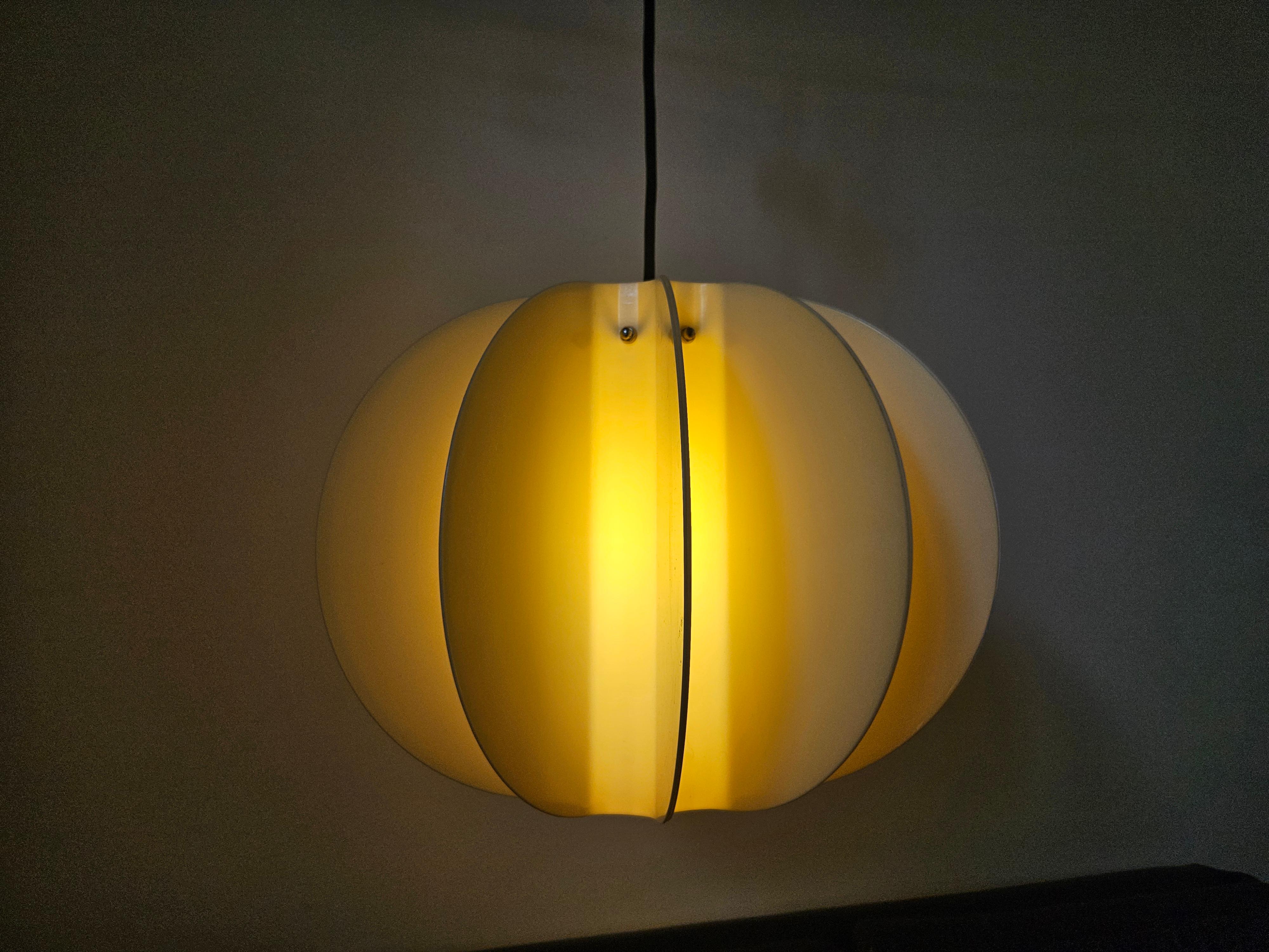 Midcentury Rare Large Pendant Pumpkin Desing, Italy, 1970s For Sale 5