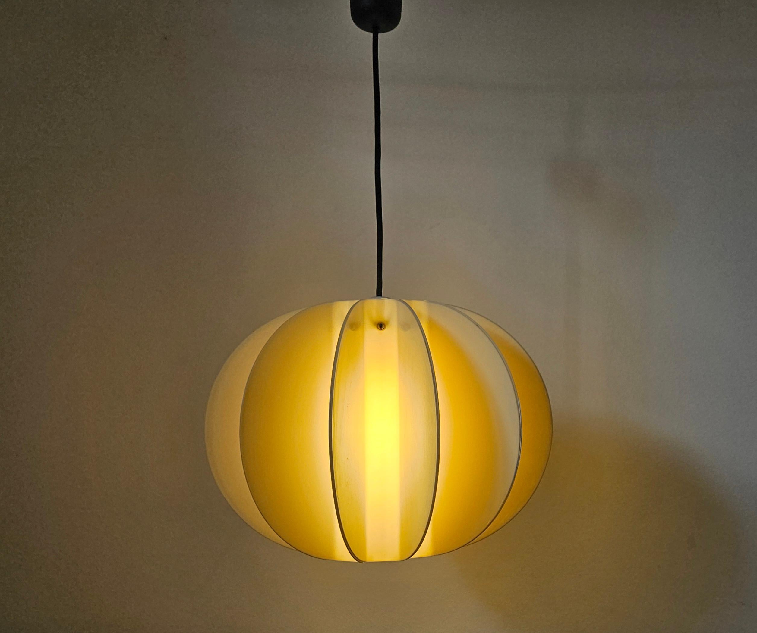 Midcentury Rare Large Pendant Pumpkin Desing, Italy, 1970s For Sale 8
