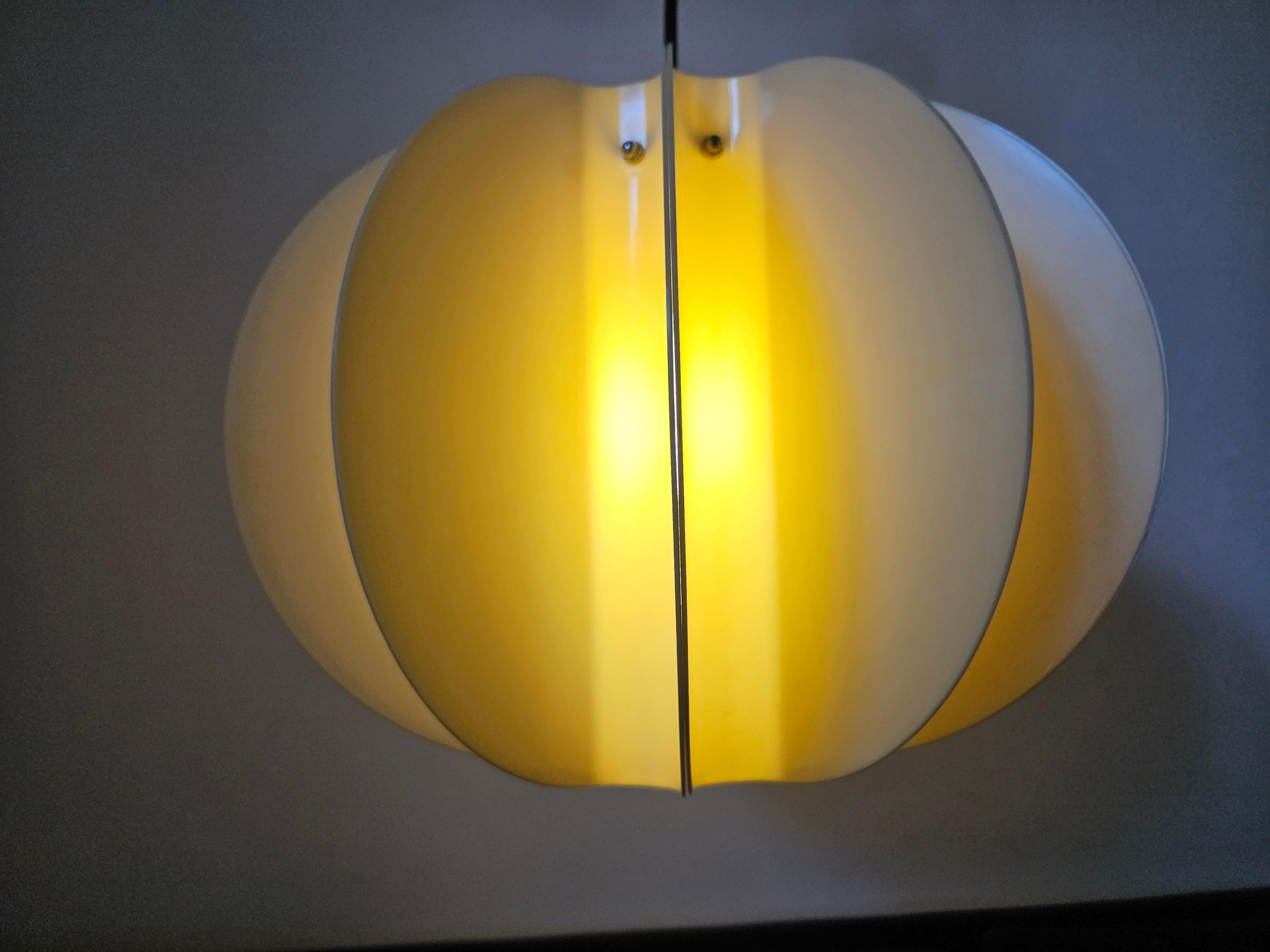 Midcentury Rare Large Pendant Pumpkin Desing, Italy, 1970s In Good Condition For Sale In Praha, CZ