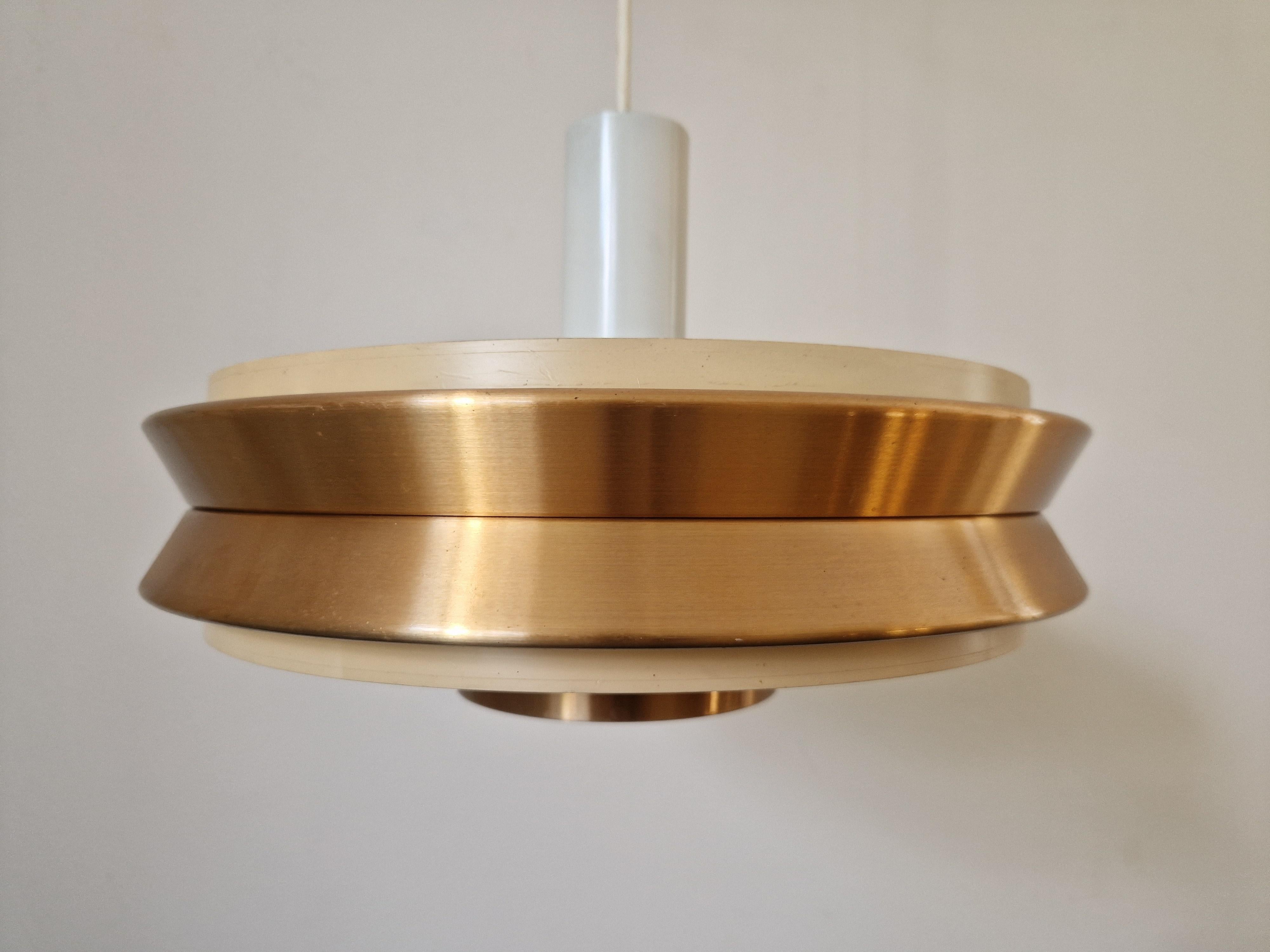 Ciondolo raro di metà secolo UFO, Danimarca, anni '70 In condizioni buone in vendita a Praha, CZ