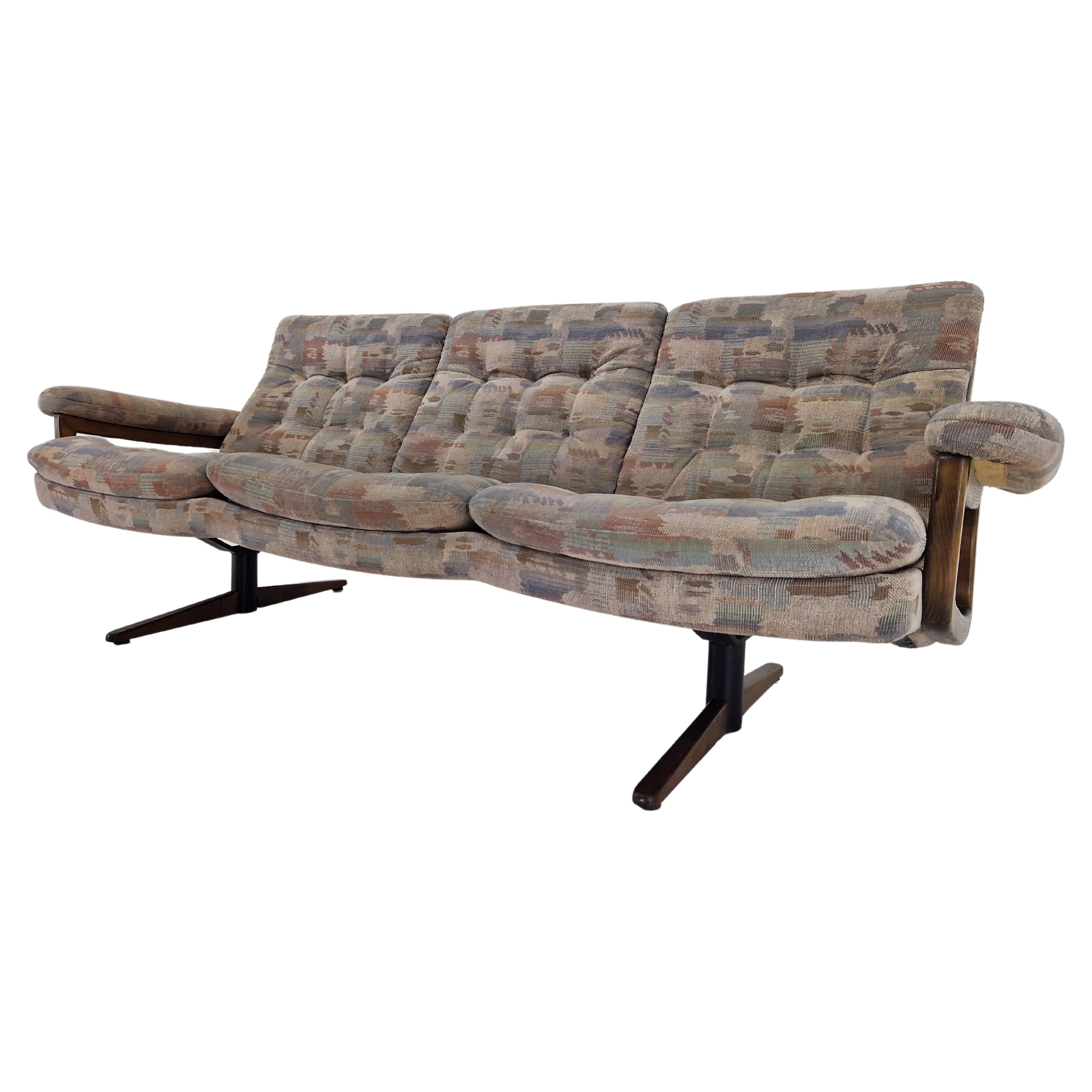 Seltenes skandinavisches Sofa aus der Jahrhundertmitte, Dänemark, 1970er Jahre im Angebot