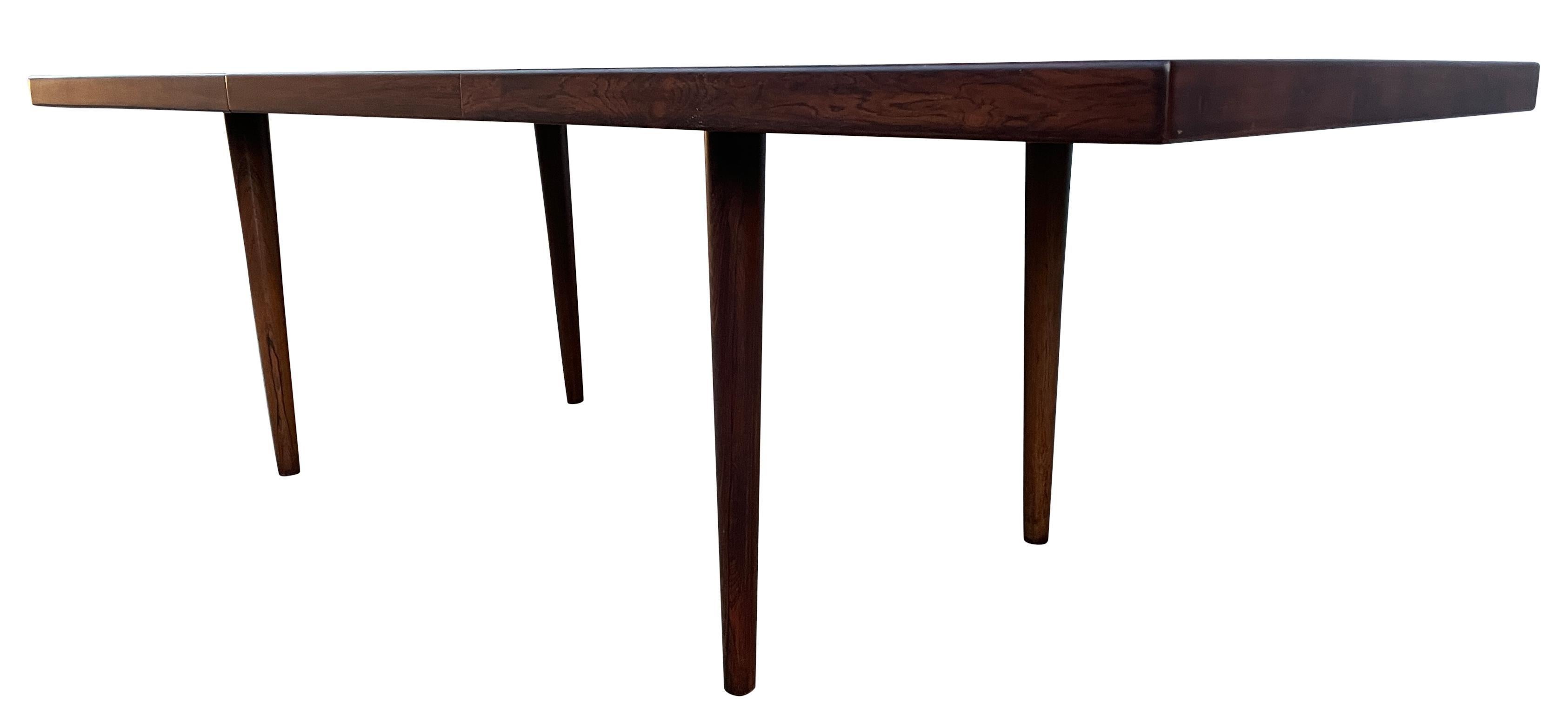 Midcentury Rare Table de salle à manger extensible en palissandre massif minimaliste avec 1 abattant en vente 2