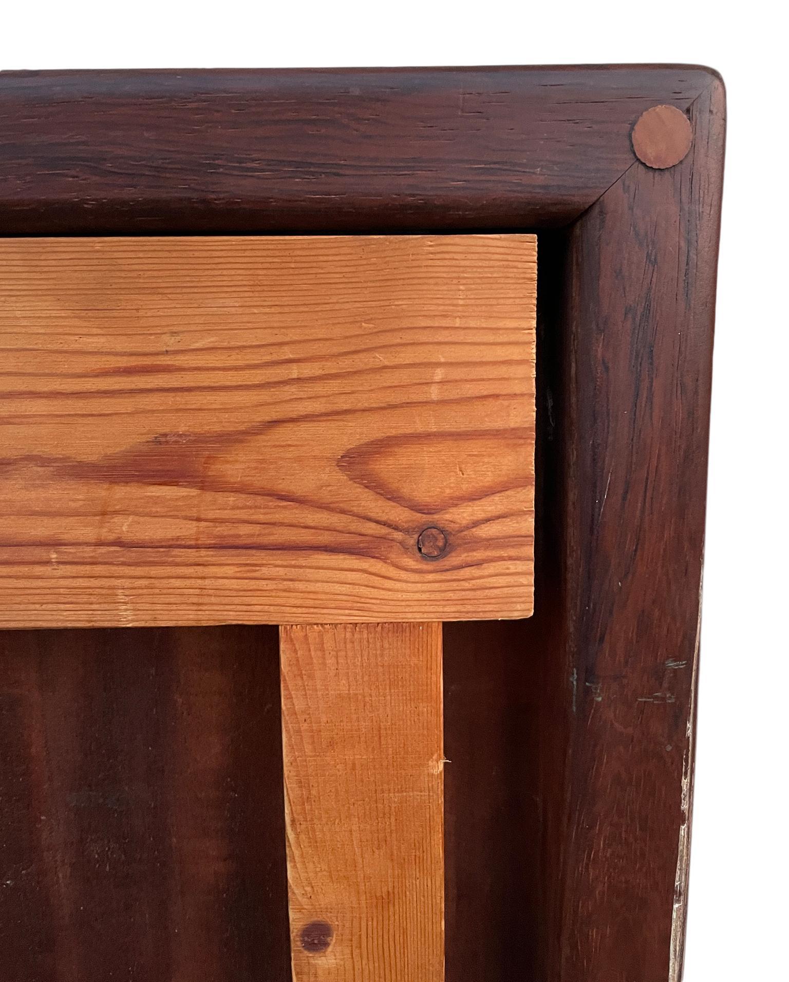 Midcentury Rare Table de salle à manger extensible en palissandre massif minimaliste avec 1 abattant en vente 7