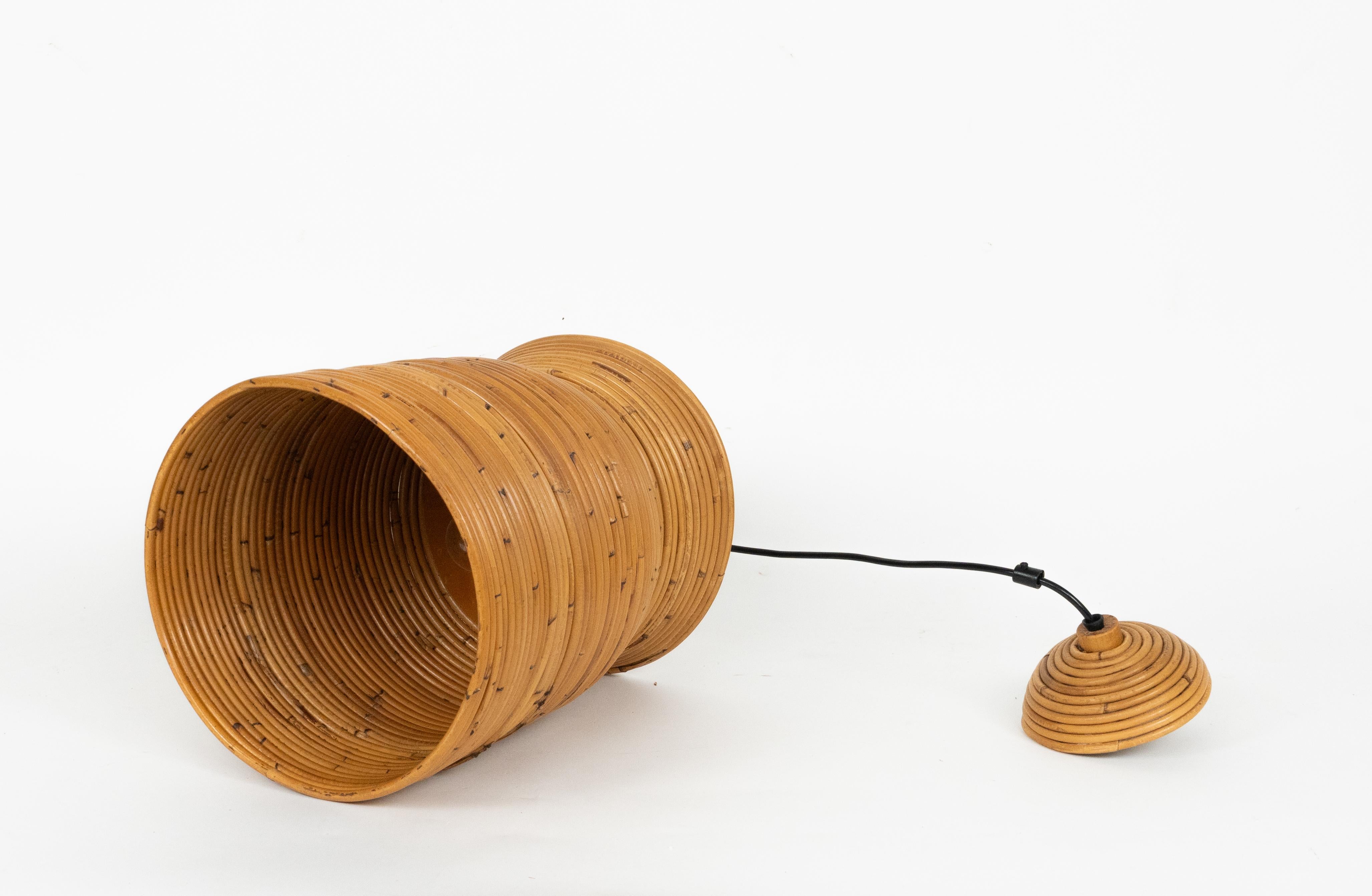 Bambù Lampadario di metà secolo in rattan e bambù attribuito a Vivai del Sud, Italia anni '60 in vendita