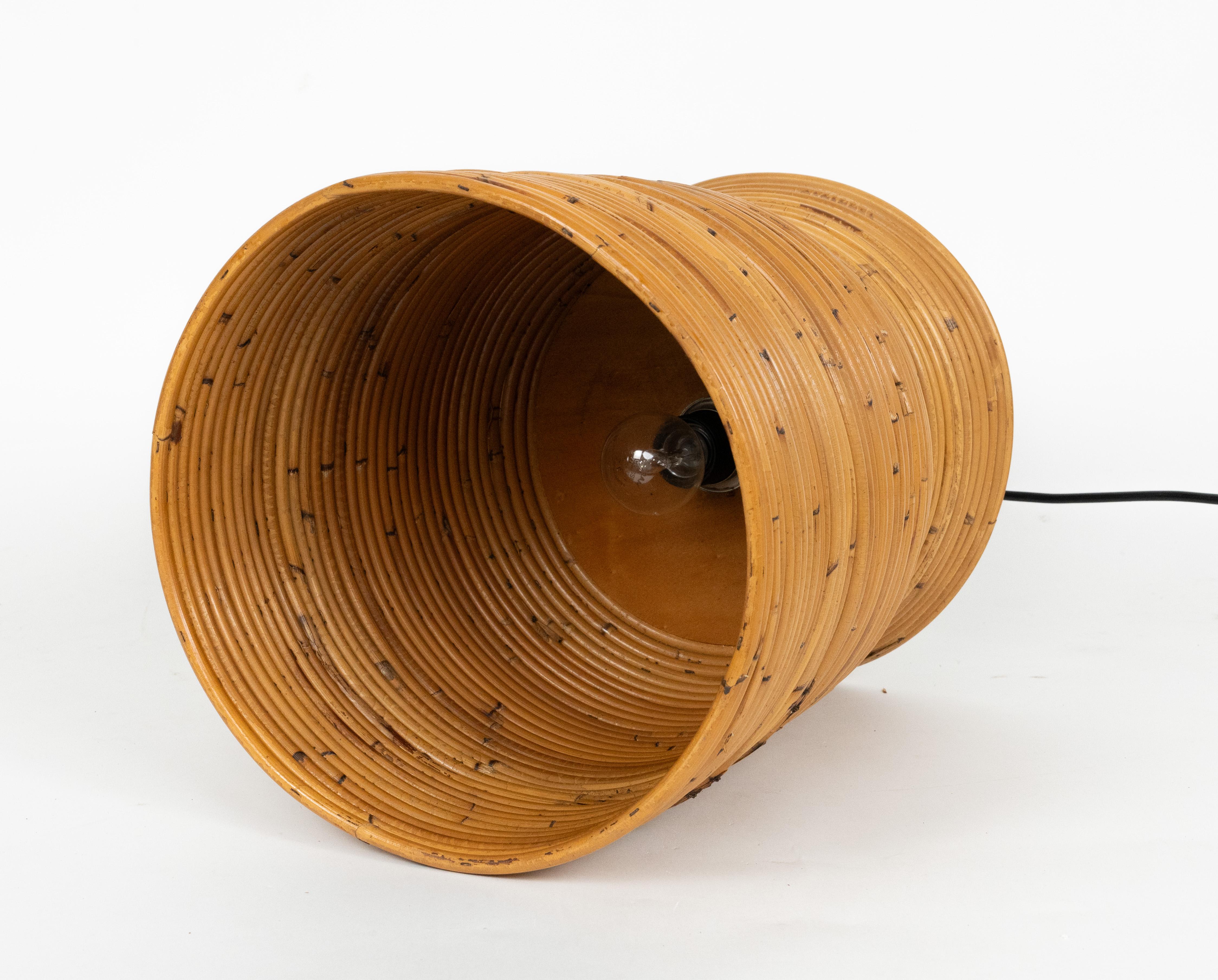 Lampadario di metà secolo in rattan e bambù attribuito a Vivai del Sud, Italia anni '60 in vendita 1