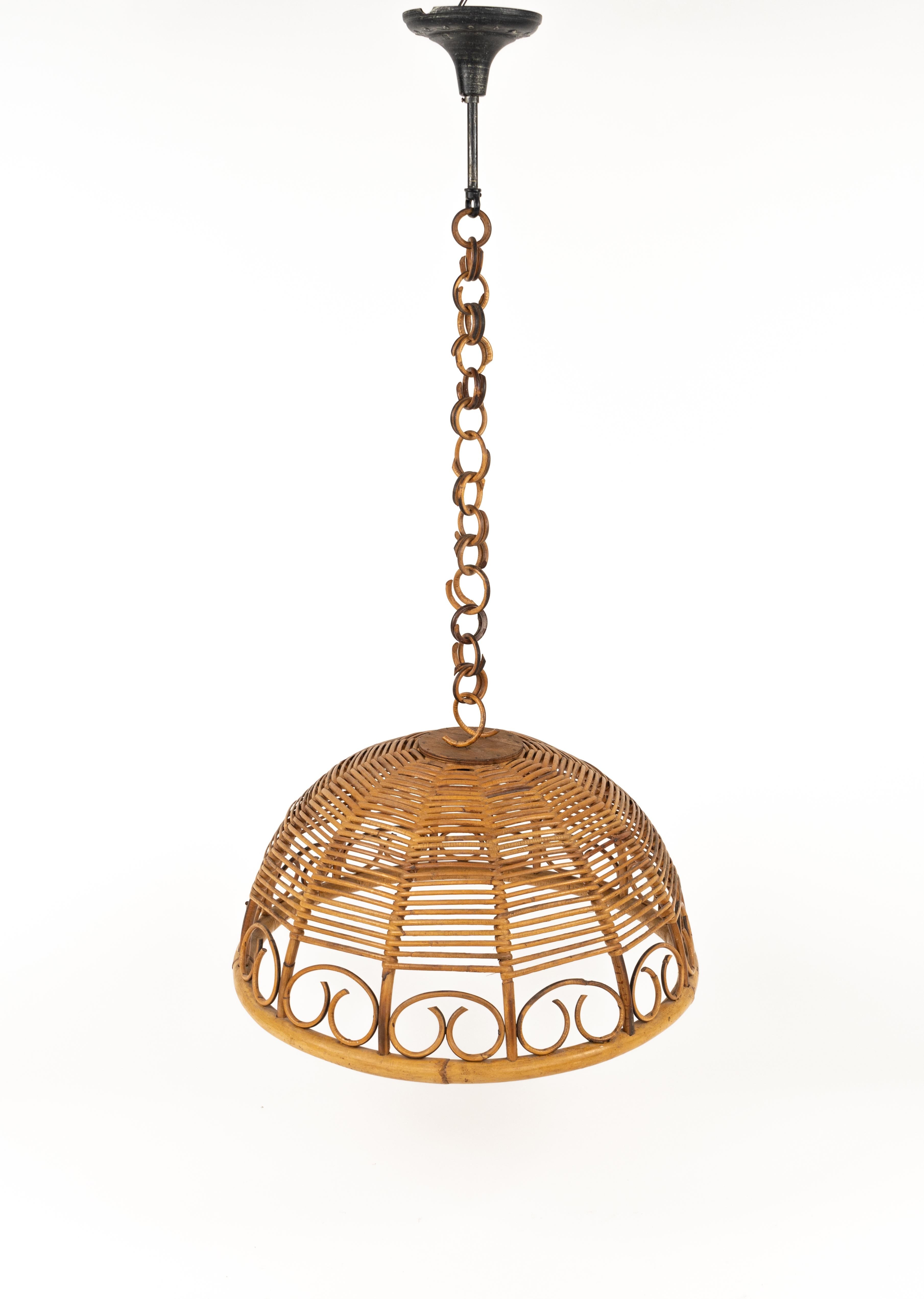 Metal Midcentury Rattan and Bamboo Chandelier Pendant, Italy 1960s For Sale