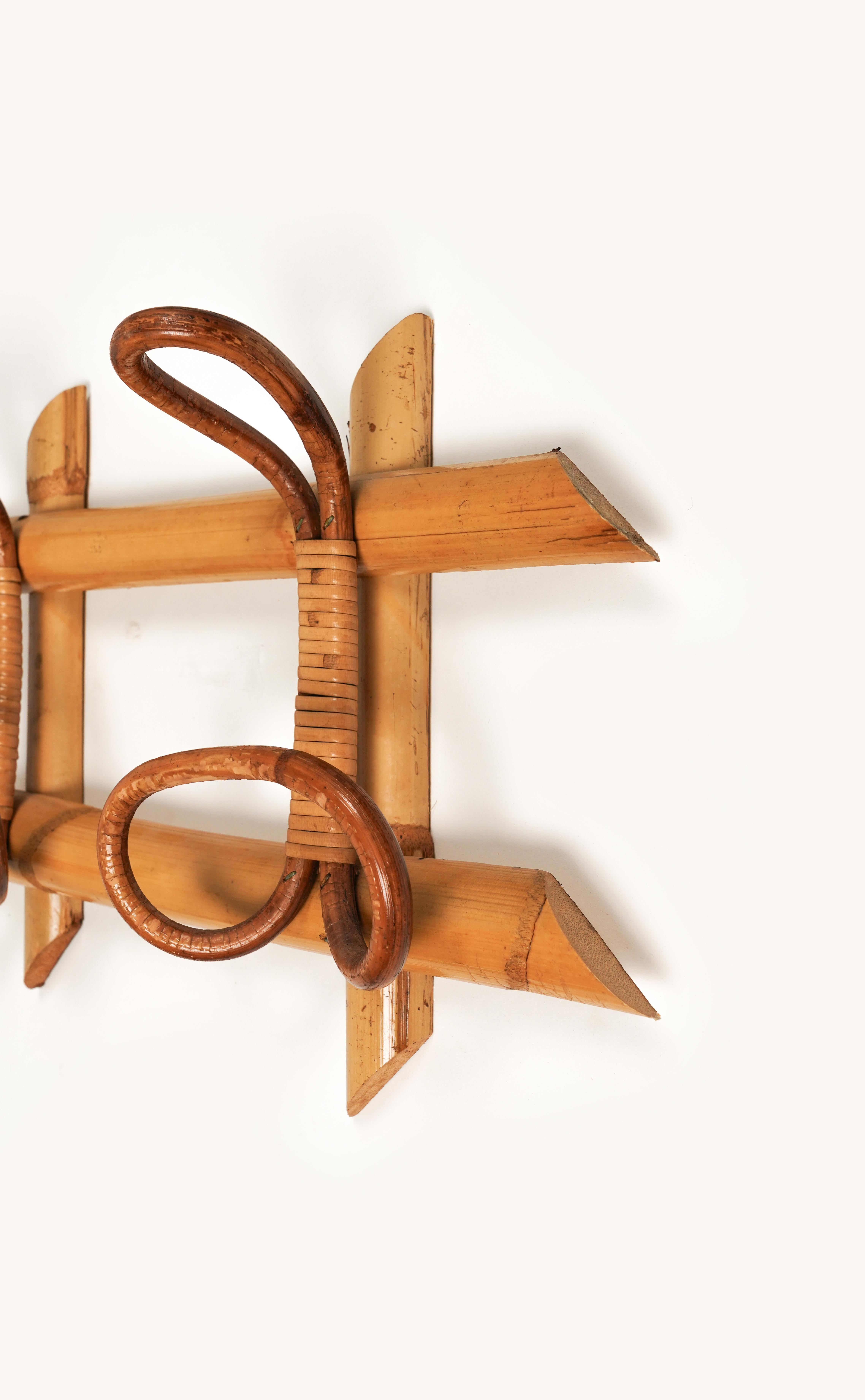 Porte-manteaux en rotin et bambou du milieu du siècle dernier, Italie, années 1960 en vente 6