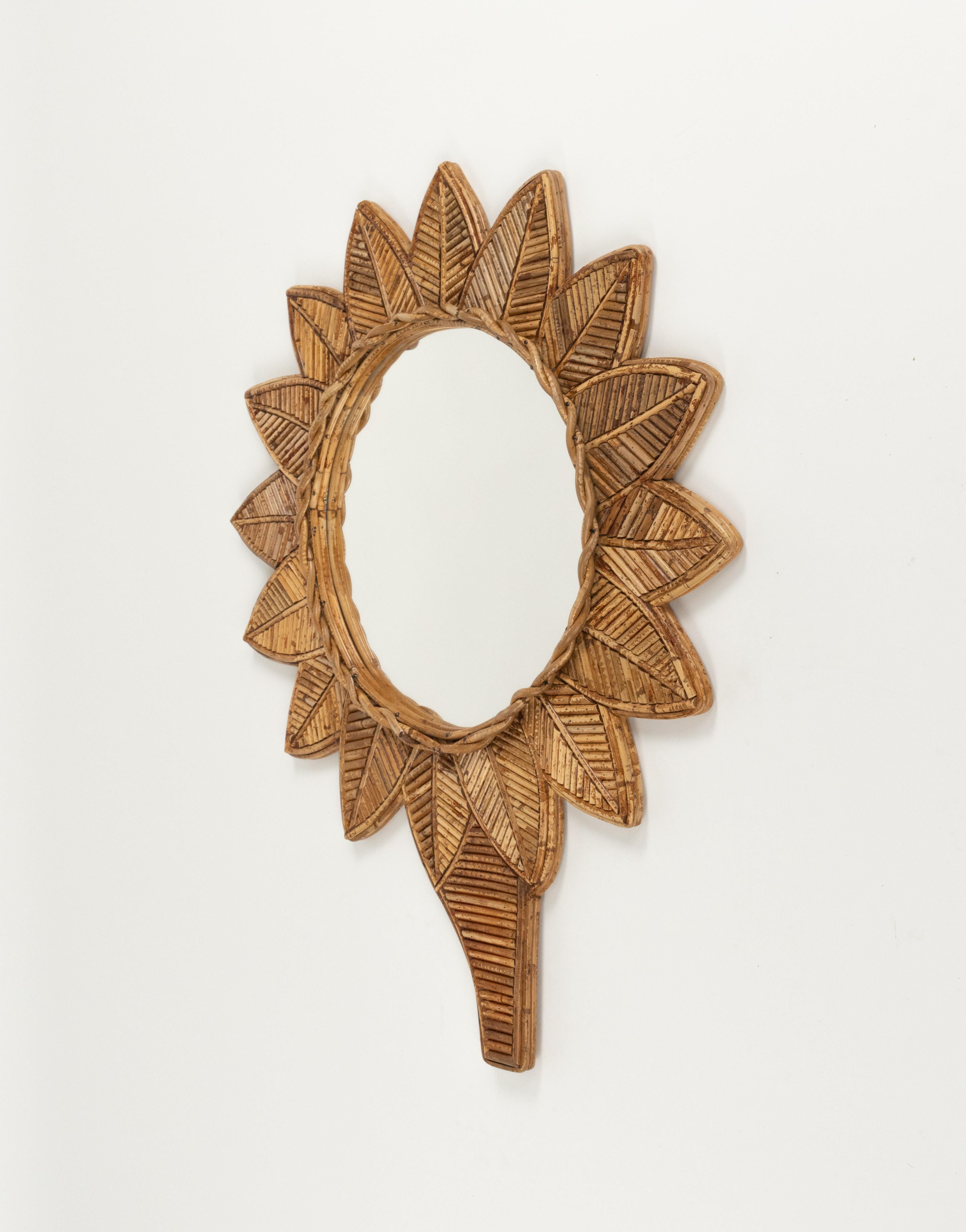 Late 20th Century Midcentury Rattan and Bamboo Leaf Wall Mirror by Vivai Del Sud, Italy 1970s For Sale