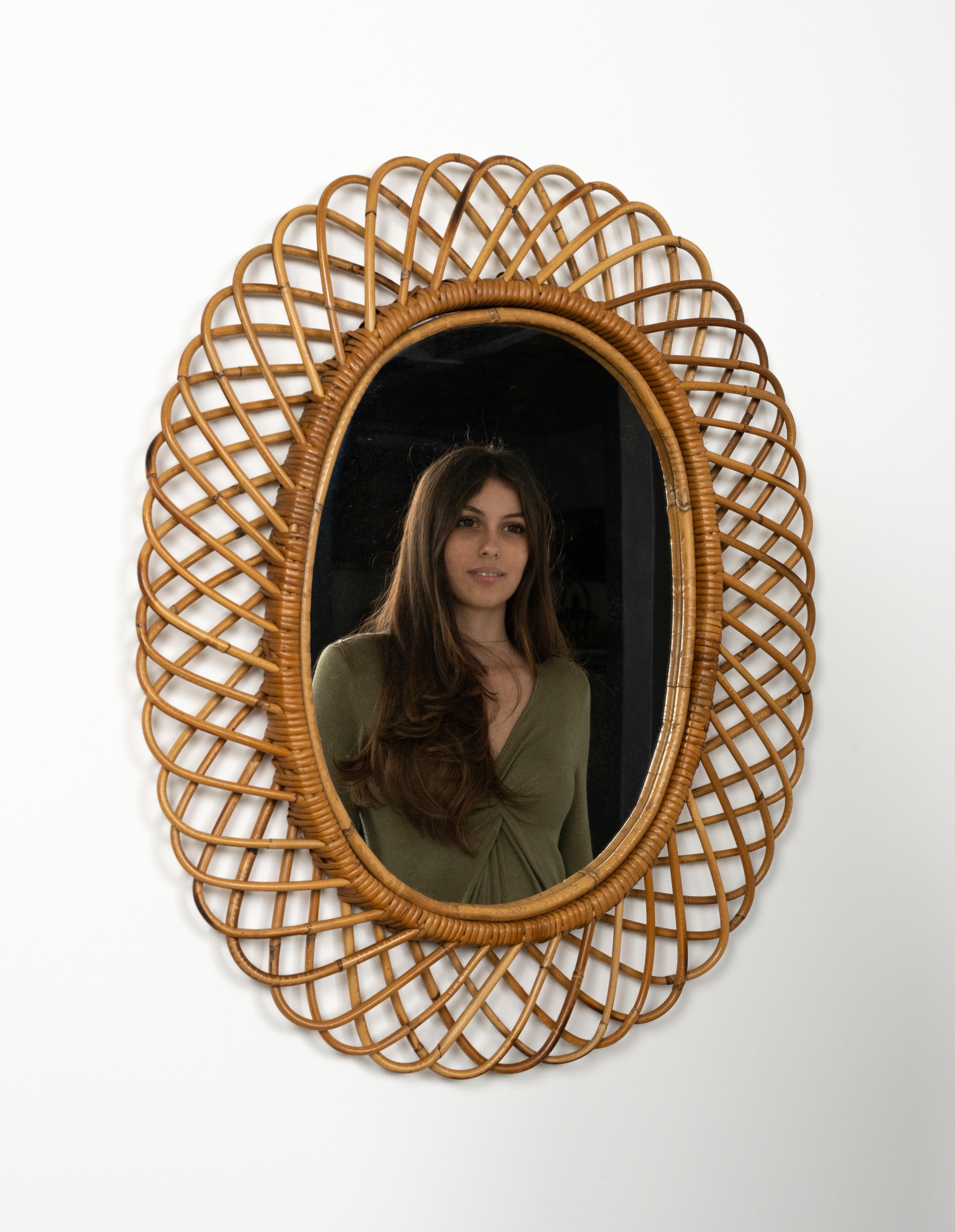 Midcentury Rattan and Bamboo Oval Wall Mirror by Franco Albini, Italy 1960s In Good Condition For Sale In Rome, IT