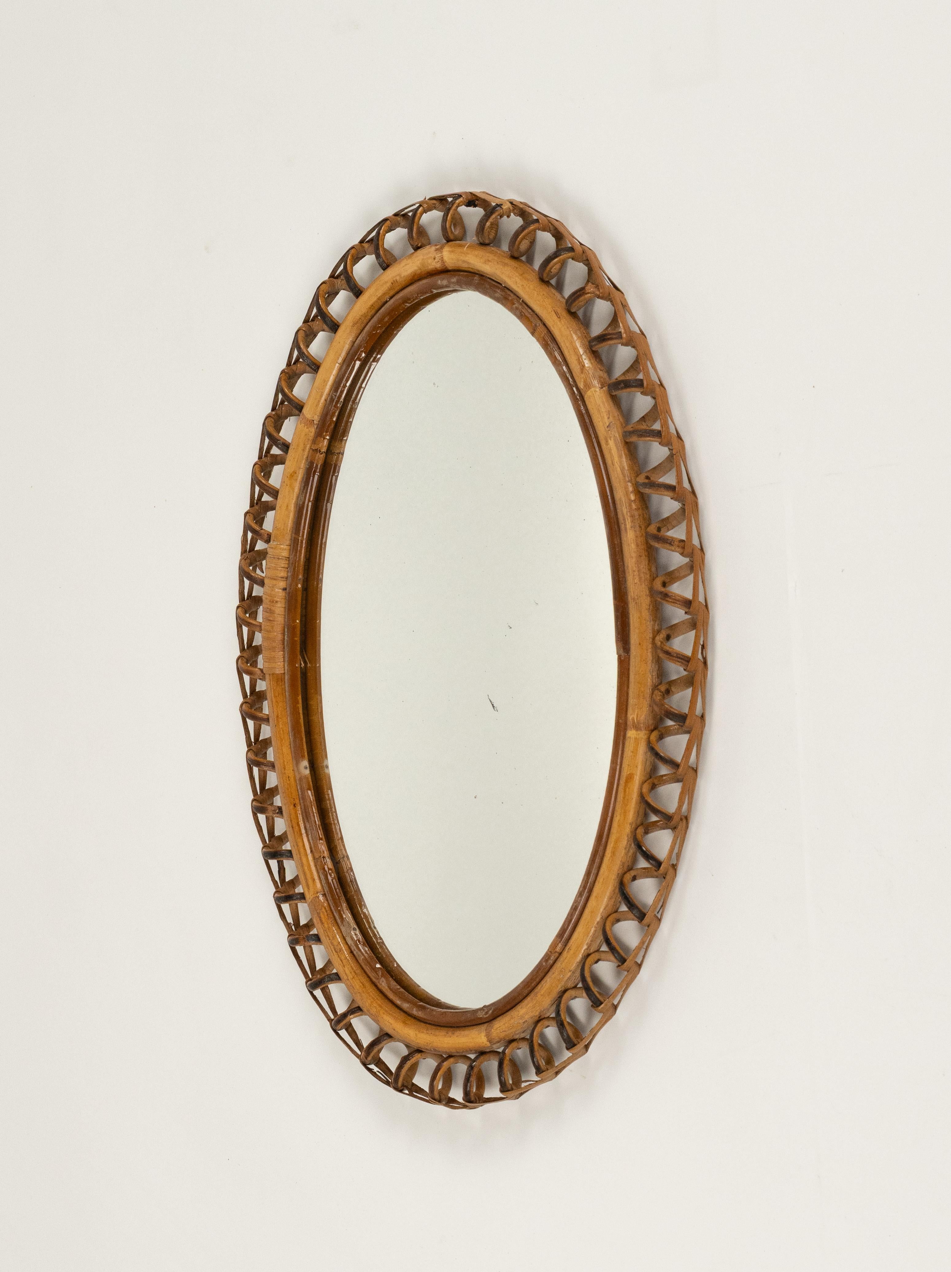 Mid-Century Modern Midcentury Rattan and Bamboo Oval Wall Mirror Franco Albini Style, Italy 1960s en vente