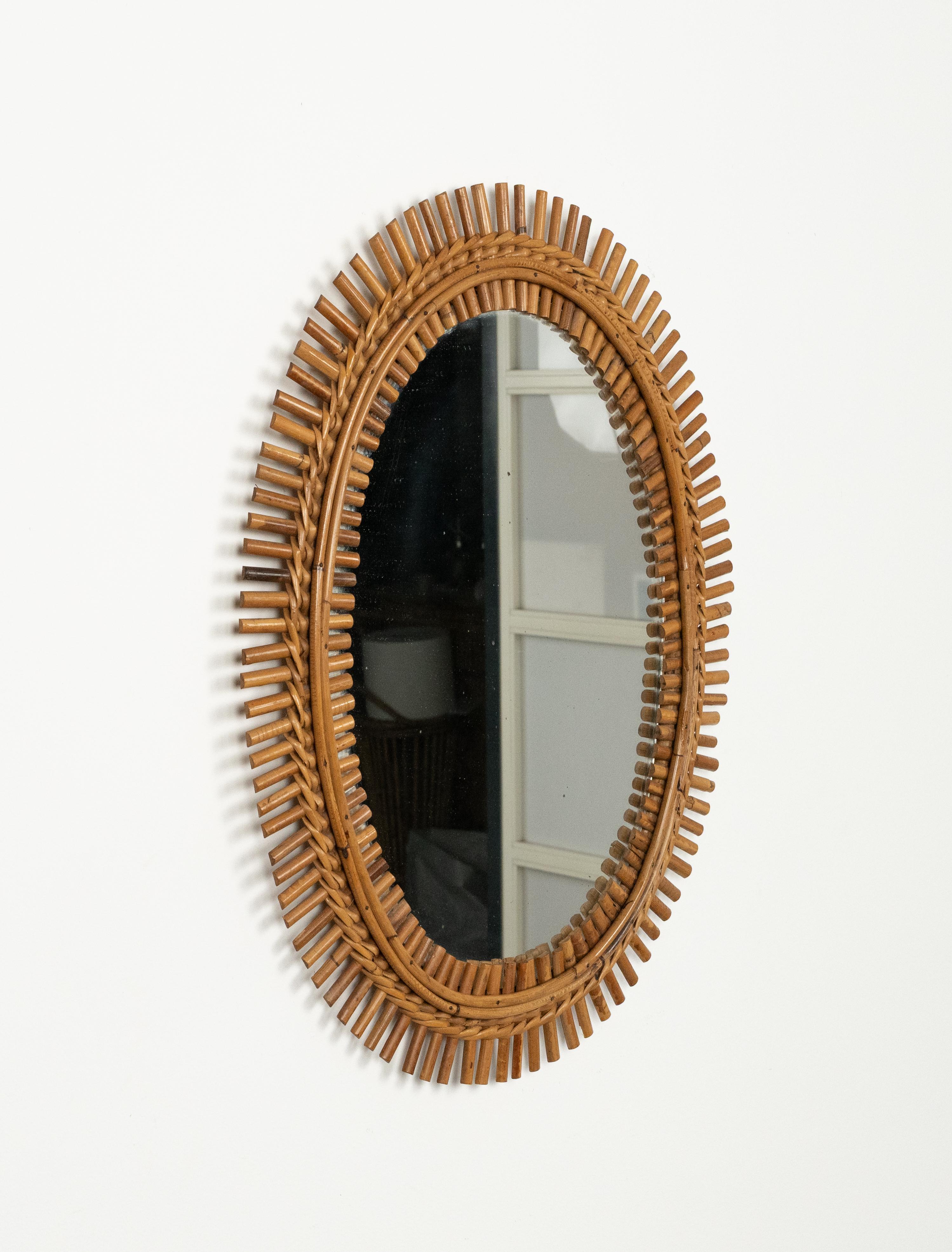 Midcentury Rattan and Bamboo Oval Wall Mirror Franco Albini Style, Italy 1960s Bon état - En vente à Rome, IT