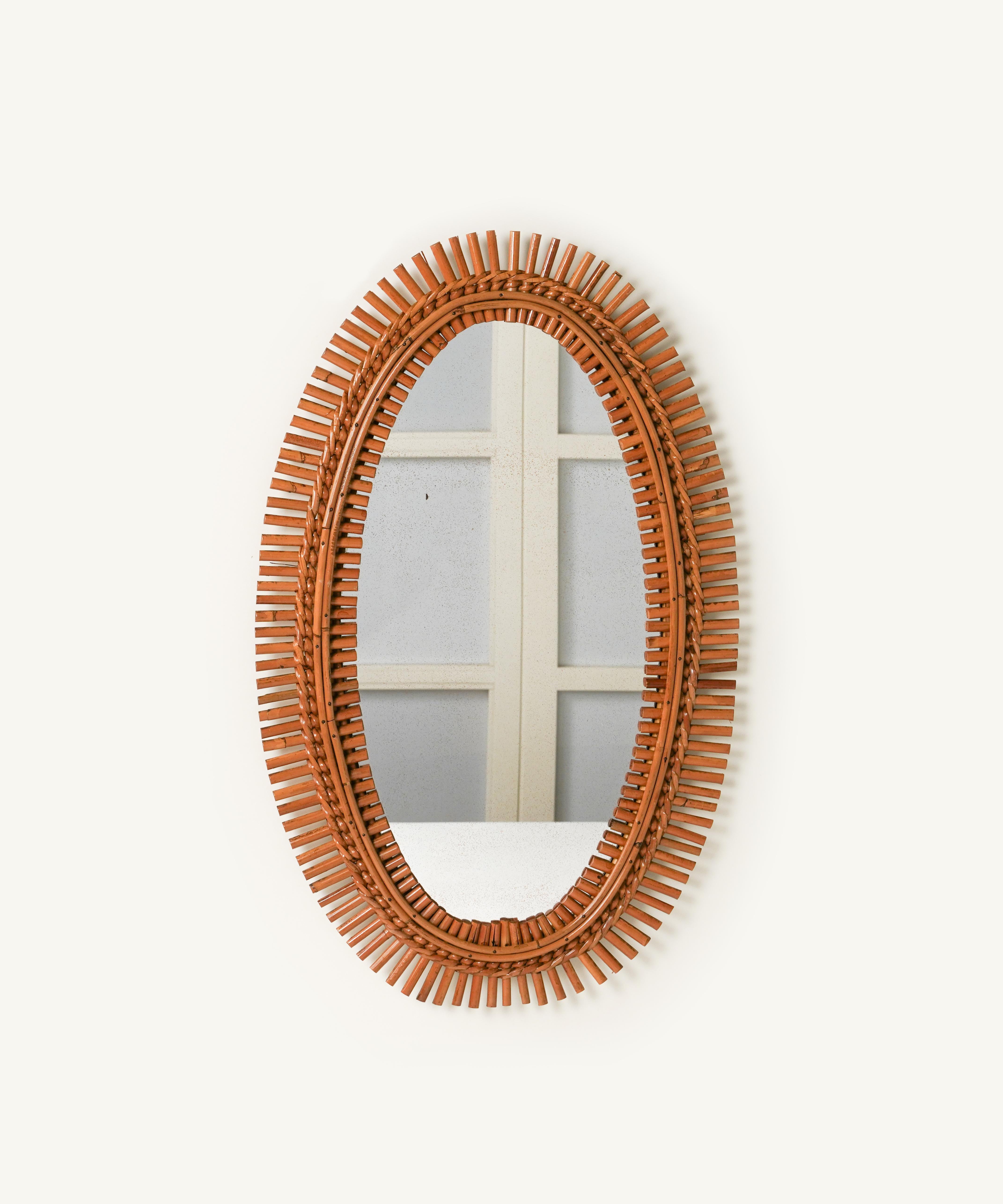 Midcentury Rattan and Bamboo Oval Wall Mirror, Italy 1960s In Good Condition For Sale In Rome, IT